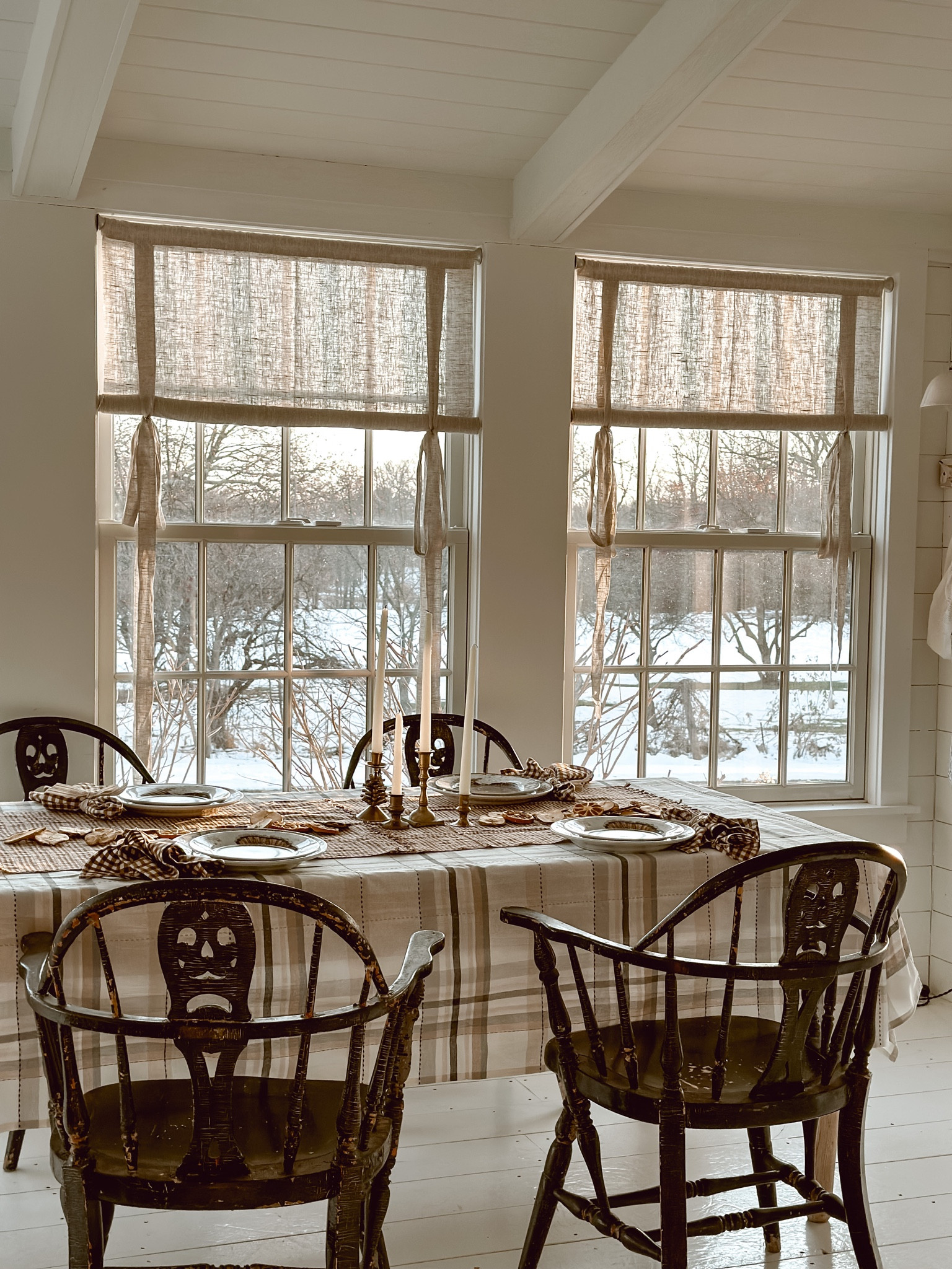 A cozy thanksgiving moment. 

#LTKhome #LTKSeasonal #LTKHoliday