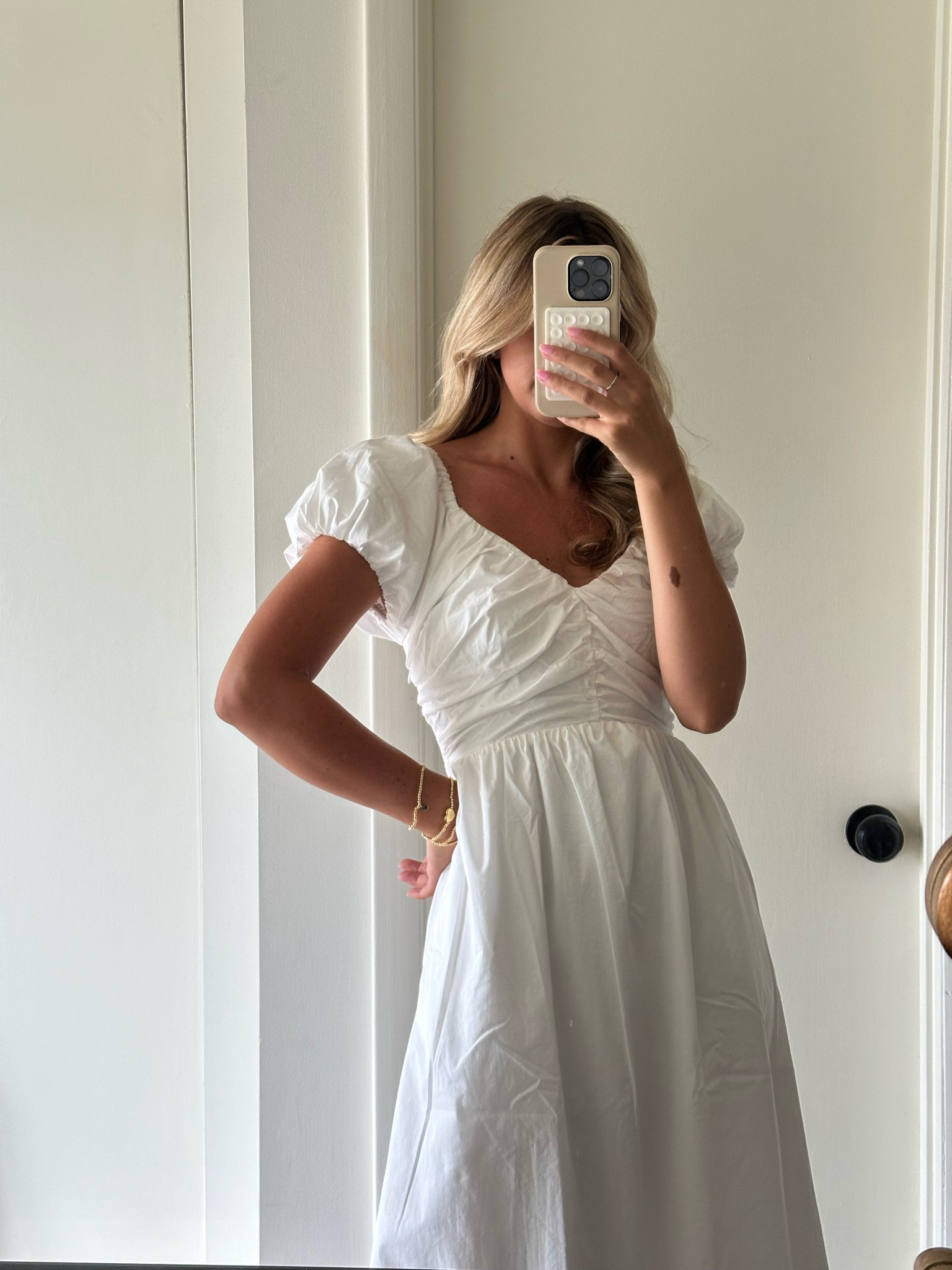 this white dress is such a summer staple in my wardrobe 🤍 so easy to wear & comfortable! 

#LTKSeasonal #LTKStyleTip #LTKWorkwear