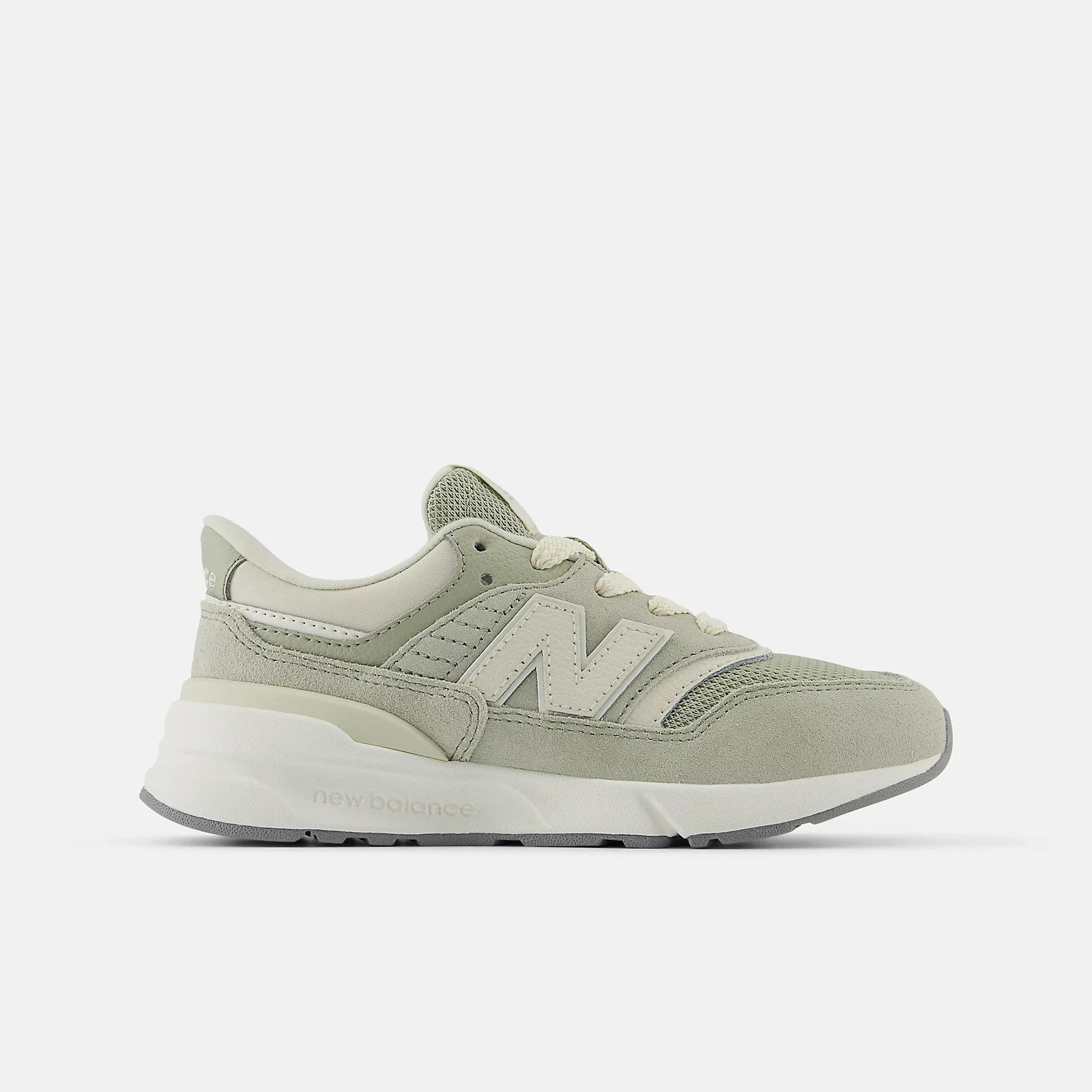 997R - New Balance | New Balance Athletics, Inc.