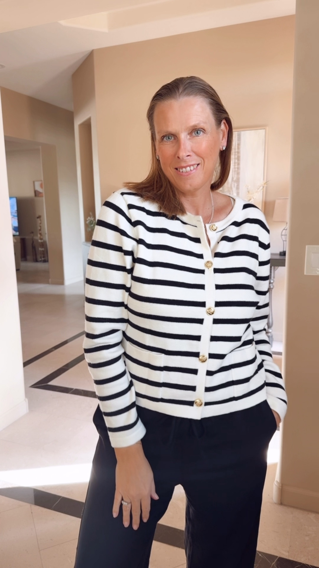 Classic and chic striped sweater

Date night outfit, chic outfit, elevated casual outfit, striped sweater, viral Aritzia pants, target style, Amazon fashion find

#LTKOver40 #LTKgrwm #LTKootd