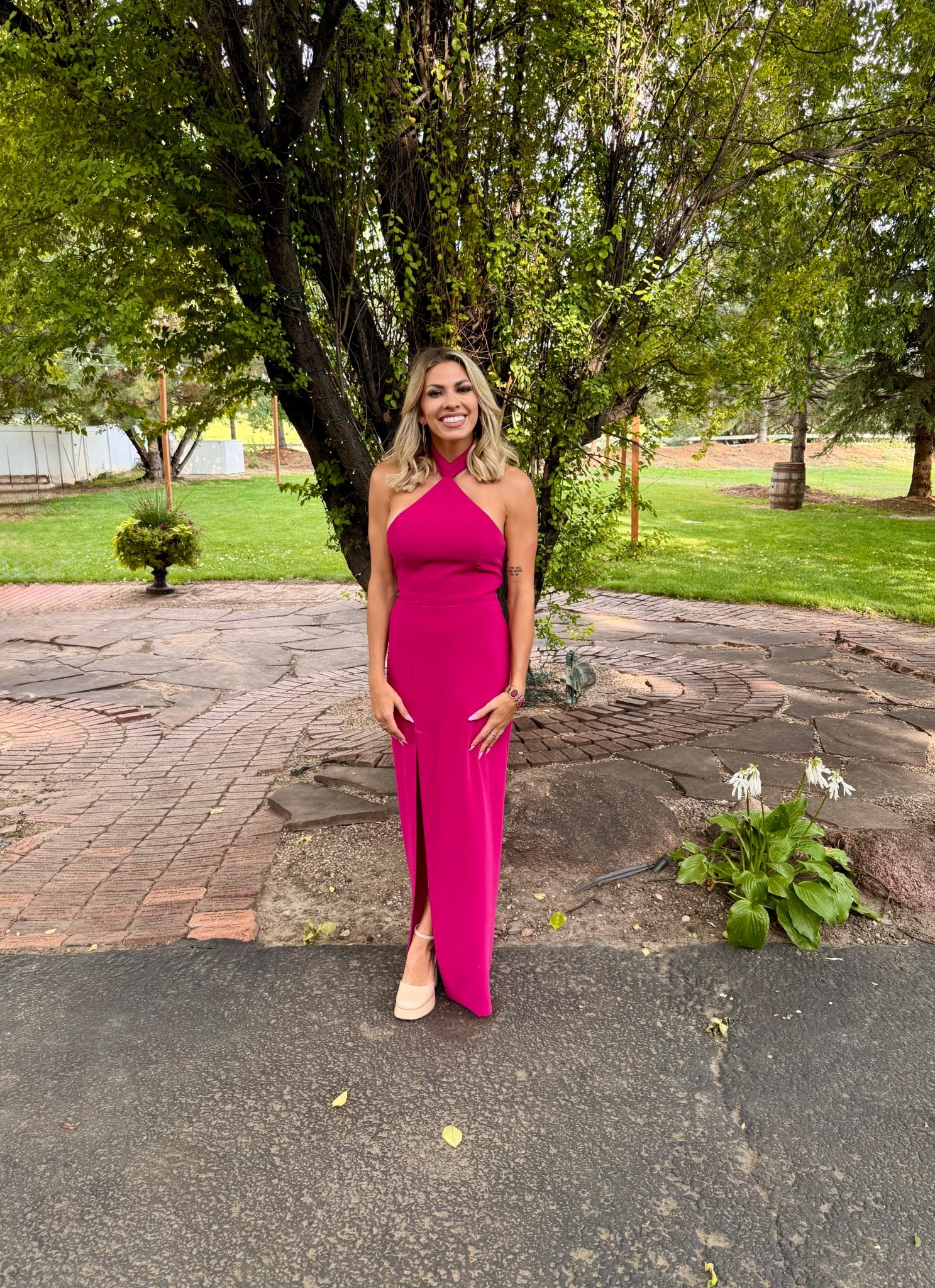 Another day another beautiful wedding! Love this halter dress from Fashion Pass, it brings the perfect amount of elegance to any event 💃🏼

I added the exact dress from Fashion Pass but also some alternatives!

#LTKWedding #LTKParties #LTKPetite