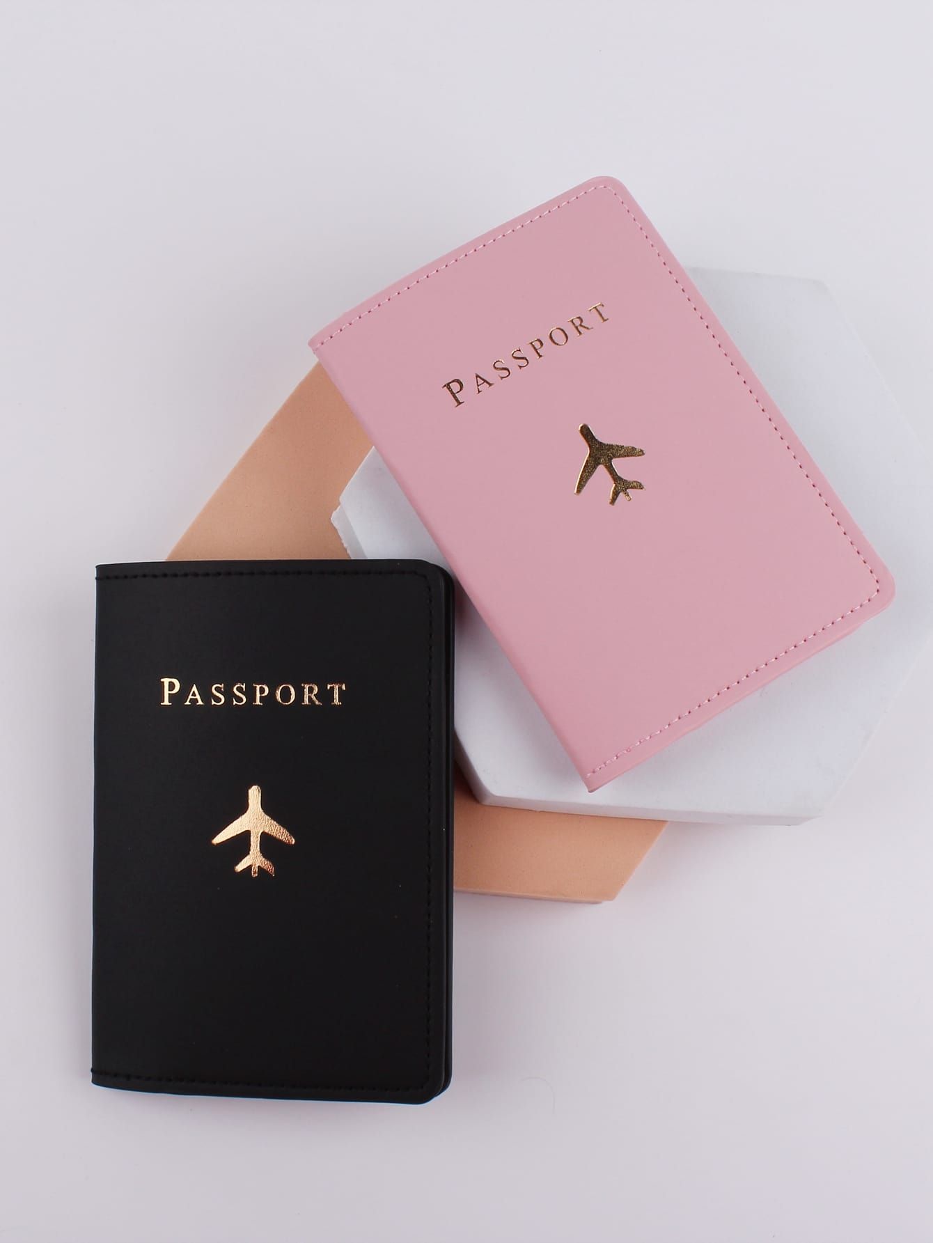2pcs Letter & Plane Graphic Passport Case | SHEIN