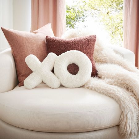 Add this two-letter love note to your settee or sofa for a sentiment
that doesn’t have a season. This ivory, shearling-soft faux fur pair
is just what cupid ordered (and just what we want to see beyond
Valentine’s Day).

#LTKhome #LTKMostLoved #LTKSeasonal