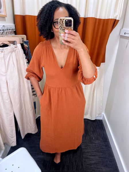 Madewell Try-on Session 

V-Neck Midi Dress (Medium)

fall fashion, fall style, fall weather, fall outfits, everydaystyle, sale alert, fall dress, sweater weather, mirror selfies @madewell

#LTKSale #LTKworkwear #LTKstyletip