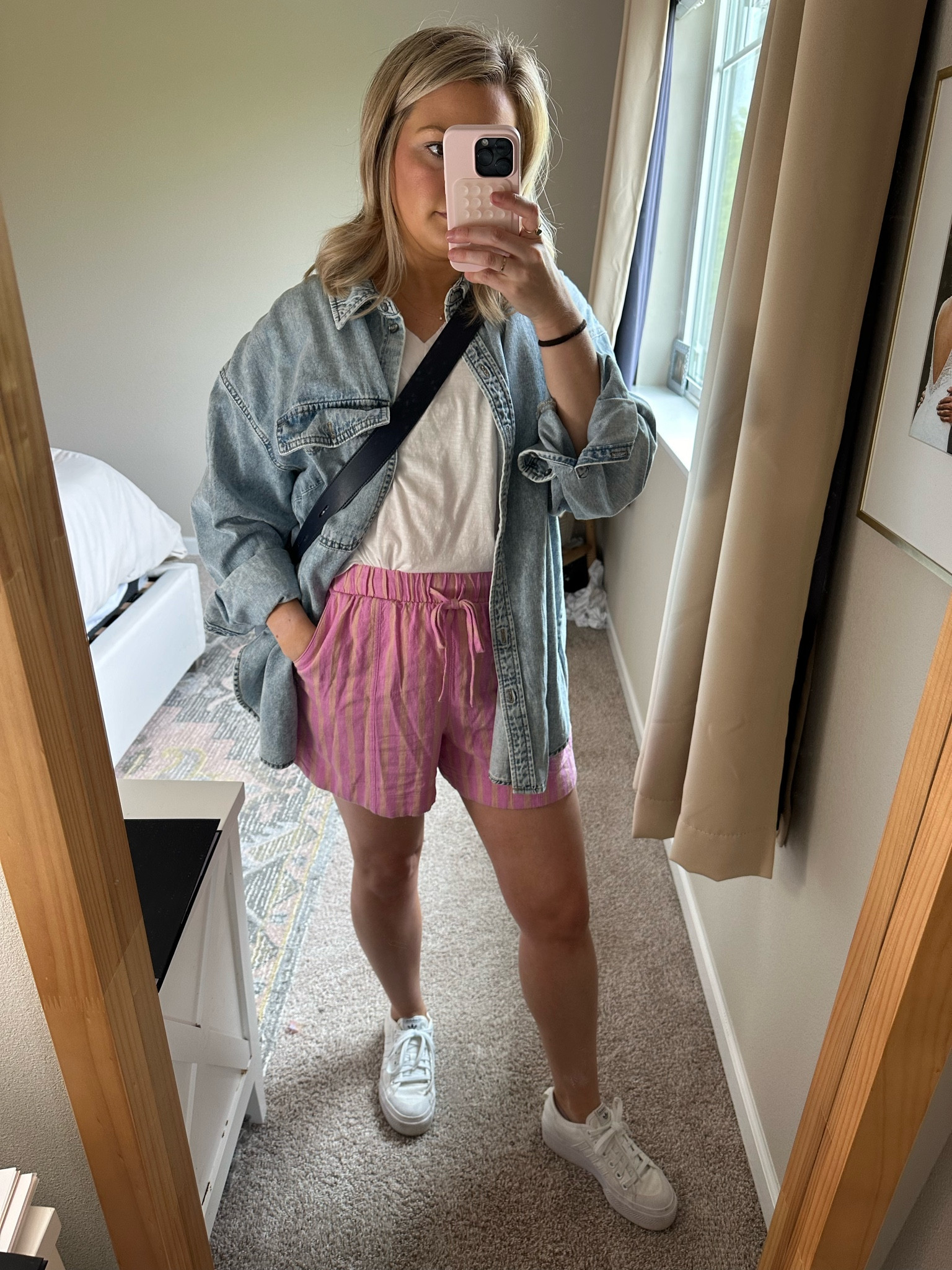 day 9 | comfy summer mom outfit you’ll actually wear 


Shorts are sold out but linked similar options with different price points 

#LTKFindsUnder100 #LTKSeasonal #LTKStyleTip