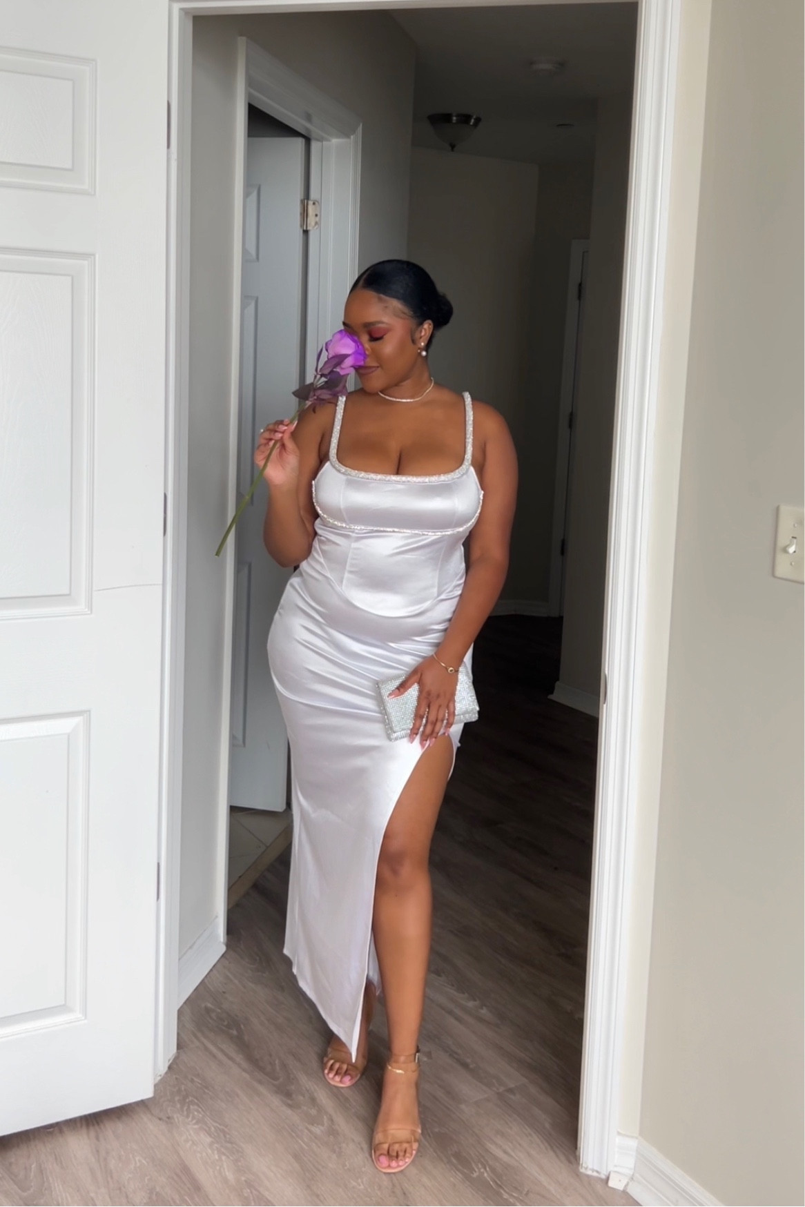 White long silver dress

#LTKmidsize #LTKover40 #LTKplussize