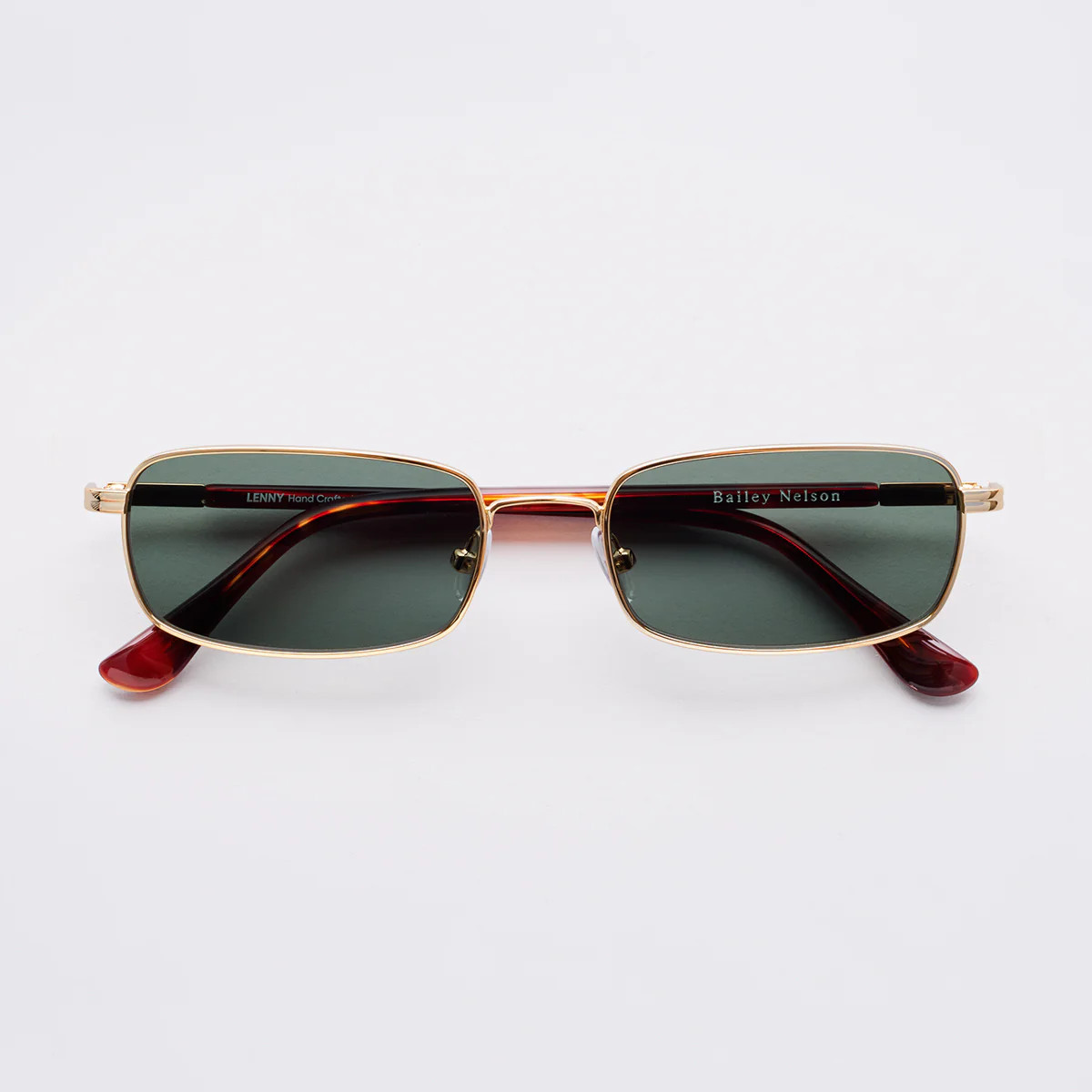 Lenny Gold with Red Tort | Bailey Nelson (CA)