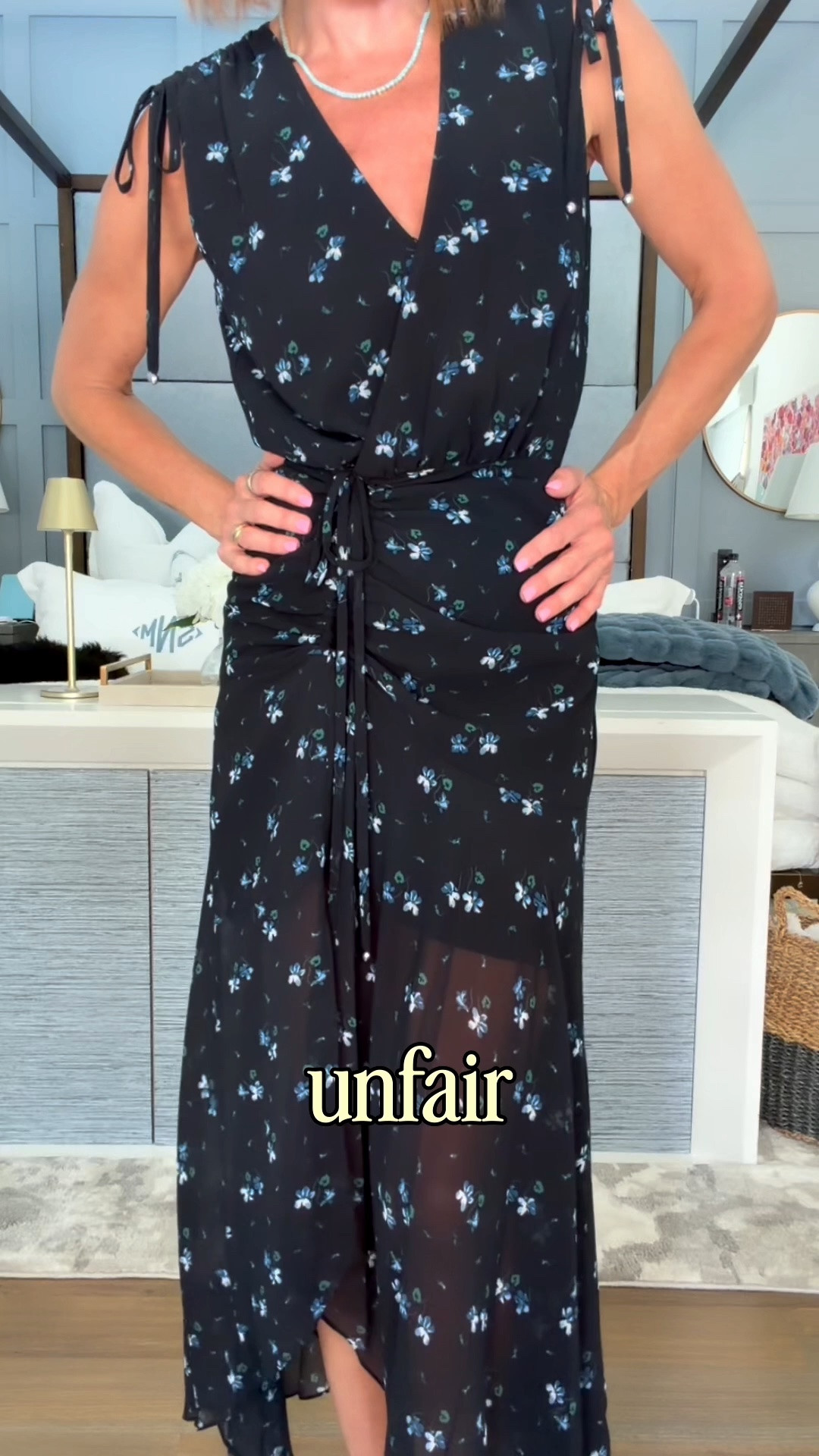 The Nordstrom Anniversary Sale find with the fit that's genuinely unfair. Black floral, ruching in all the right places — date night, parent parties, luncheons. This is the dress people ask you about. #nsale #nsale2026 #nordstromanniversarysale #veronicabeard #floraldress #datenight #fashionover40

#LTKootd #LTKOver40 #LTKSaleAlert