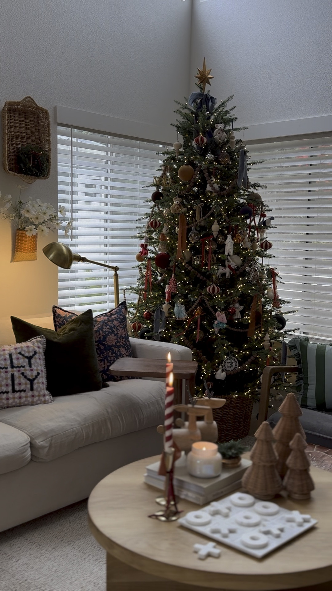 Our living room Christmas ready✨✨

#LTKHome #LTKHoliday #LTKCyberWeek