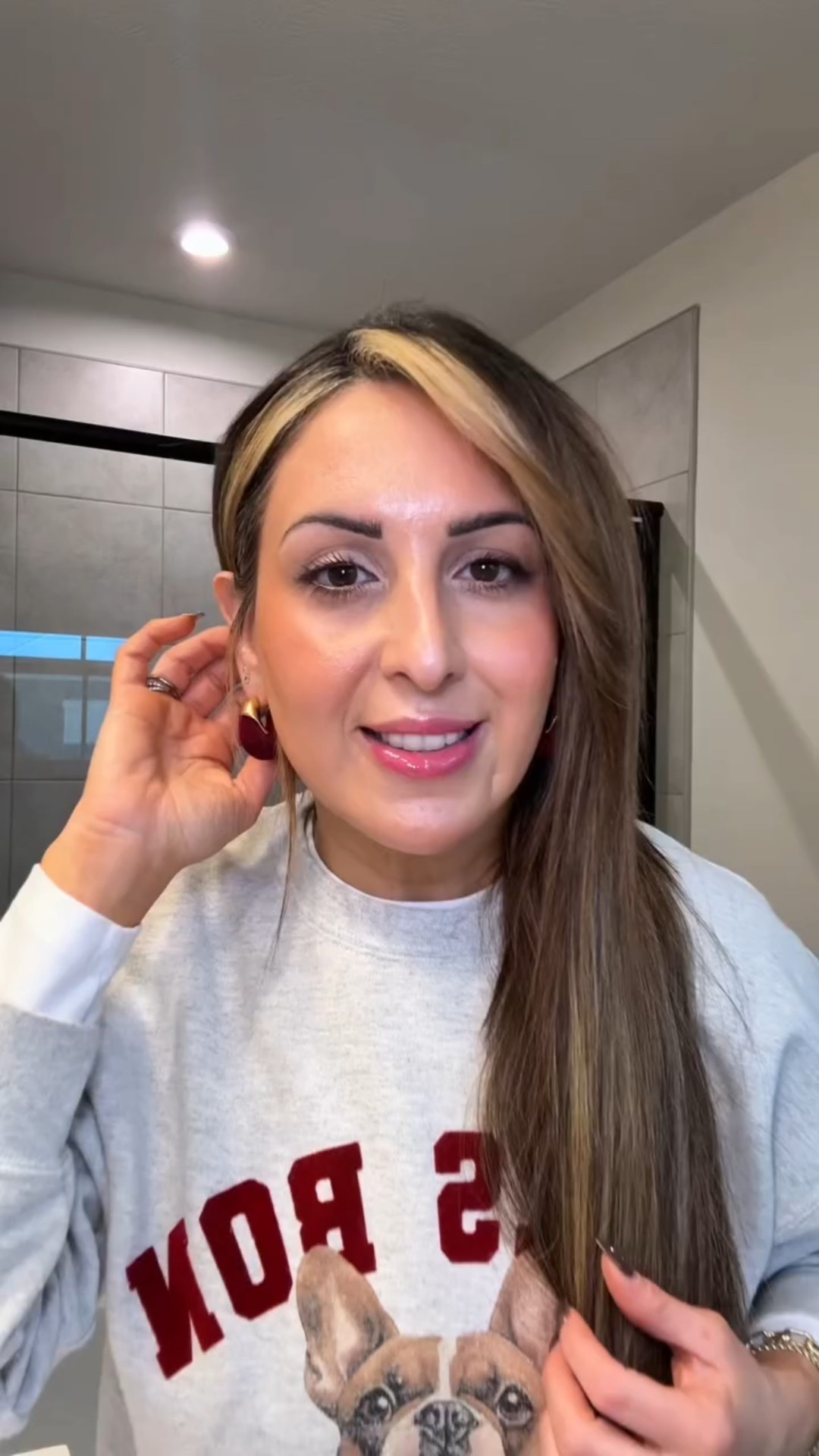 My 5-minute makeup routine for busy days! Quick, simple, and perfect for moms on the go. 🤍

Comment “five“ and I will send you all the products I used 

Just a few essentials to look fresh, feel put together, and head out the door without overthinking it.

Sometimes five minutes is all you need. ✨

#5minutemakeup #makeupformoms #mommakeup #mommakeuproutine