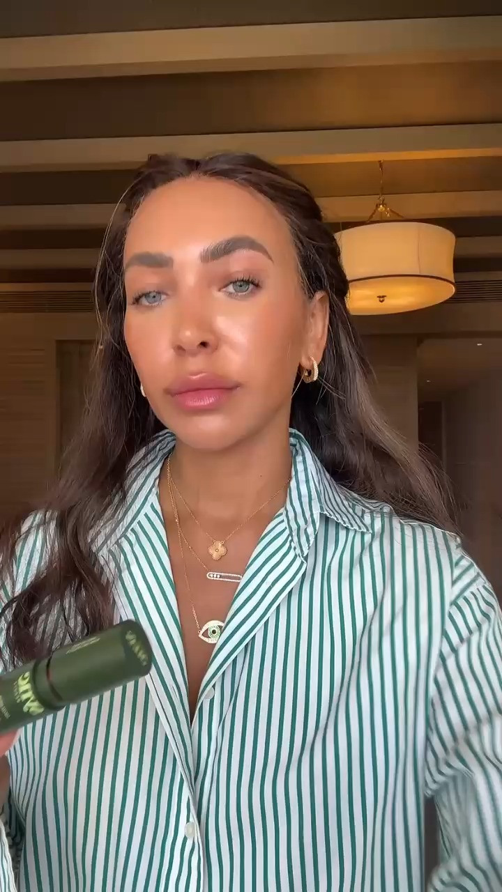 Sync Beauty Lip Oil delivers nourishing shine with a comfortable feel. I’m loving these must-have shades: Coffee Break ☕️👄, Sunset Kiss ☀️💋, and Morning Yoga 🧘🏽‍♀️👄 

 #LTKuk #LTKsummer #LTKbeauty