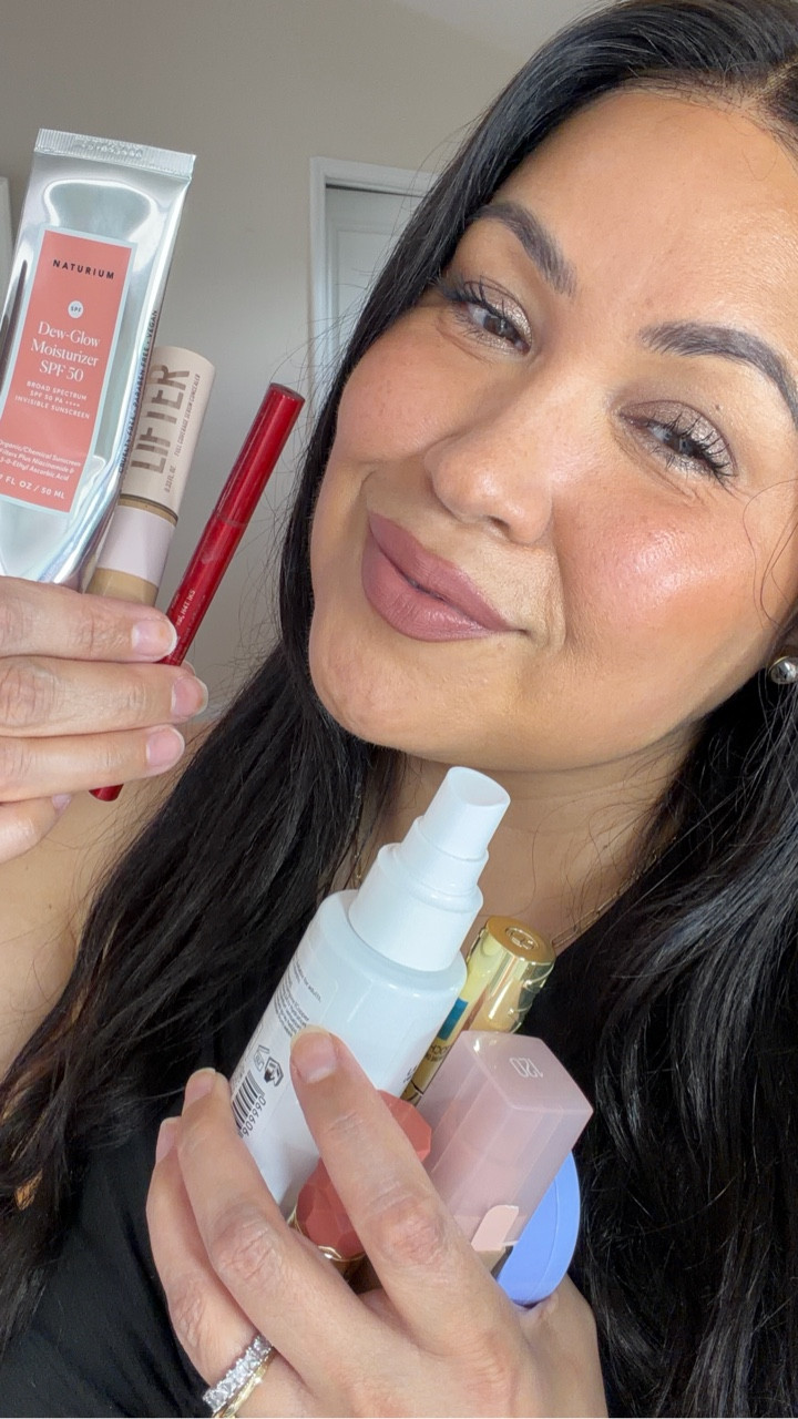 Over 40 makeup in order all drugstore products. 

All products are linked in my LTK

#matureskinmakeup #matureskin #drugstoremakeup #affordablemakeup #over40 @maybelline @lorealparis @milanicosmetics @nyxcosmetics

#LTKBeauty #LTKOver40 #LTKmomlife
