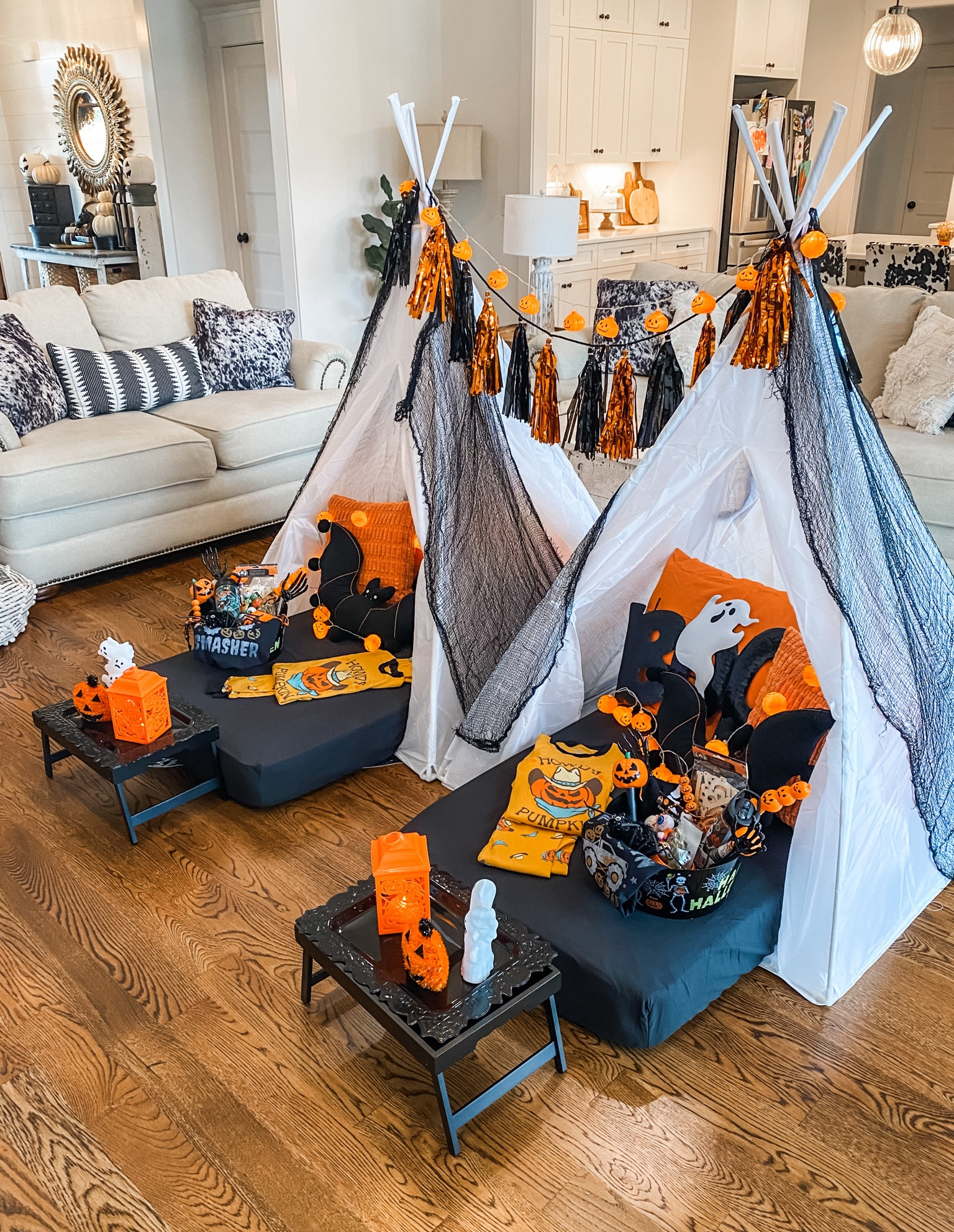 Kids Halloween Movie Night in the teepees #halloween #kidsteepee #kidsmovie #kidshalloween #boobasket

#LTKHalloween #LTKSeasonal #LTKparties