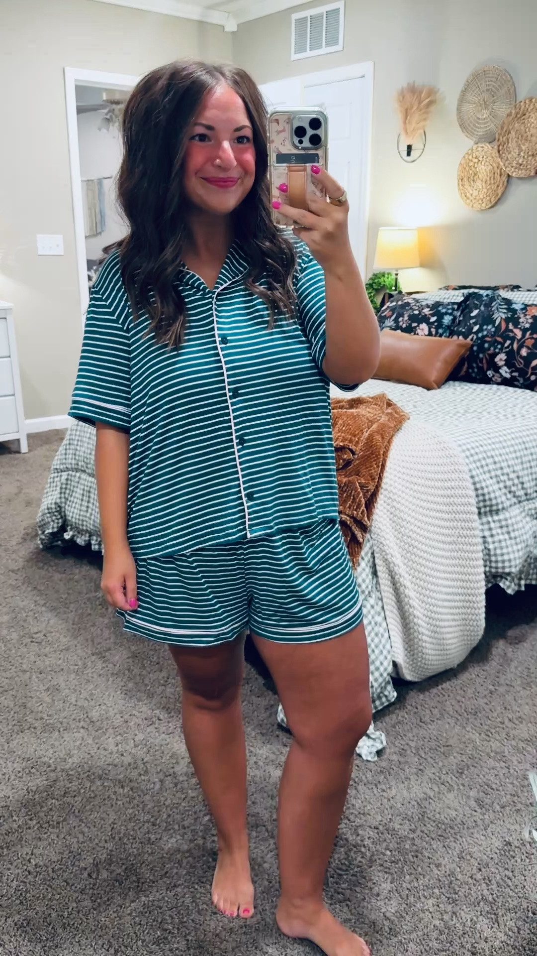 The cutest and comfiest pajama set from Old Navy! 💚✨


pajama set: fits true to size // wearing a large 

 #LTKMidsize