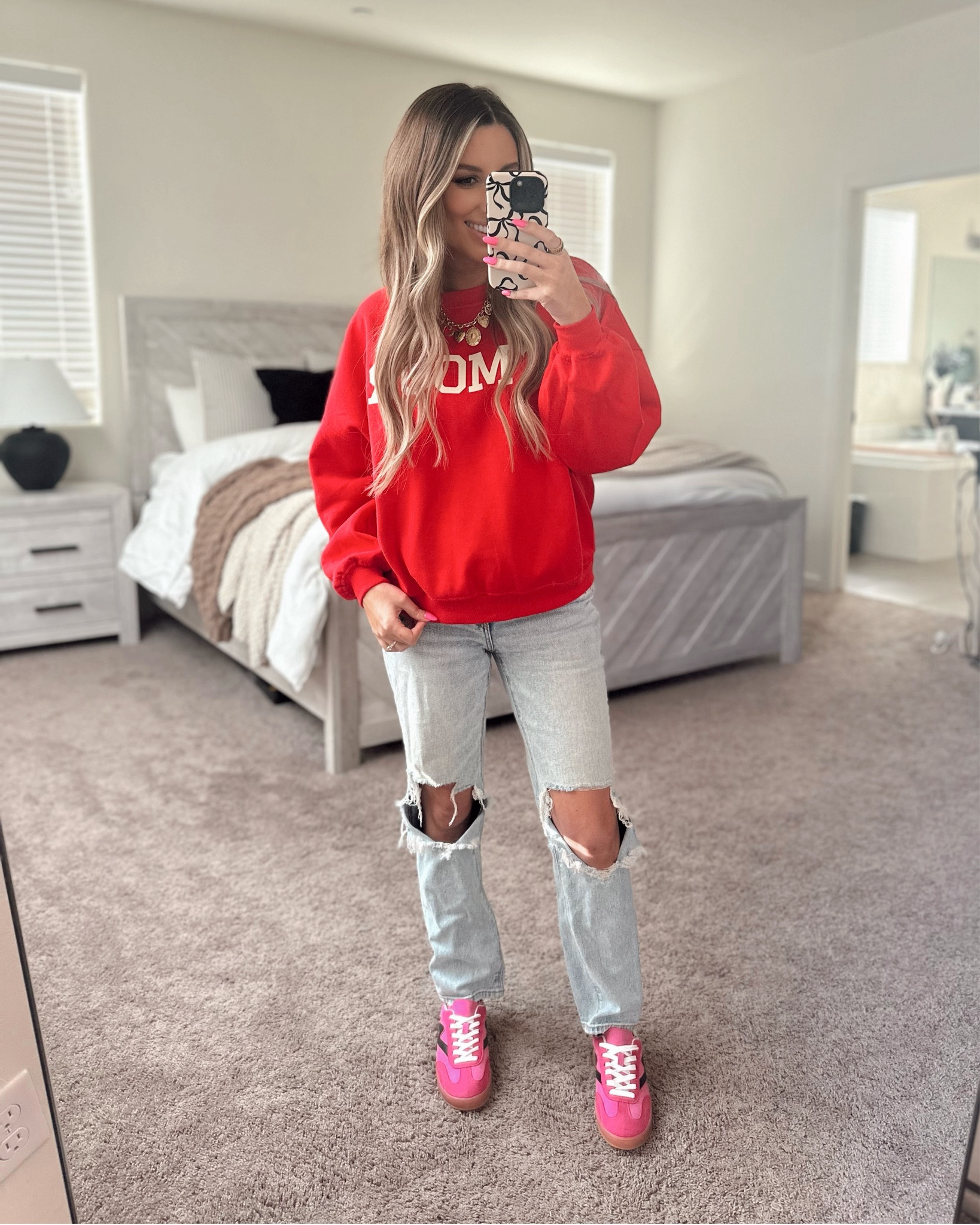 Valentine’s OOTD🫶🏼 AMOUR❤️
Sweater from REVIVAL23
#vdayoutfits 

#LTKFindsUnder100 #LTKSeasonal #LTKMostLoved