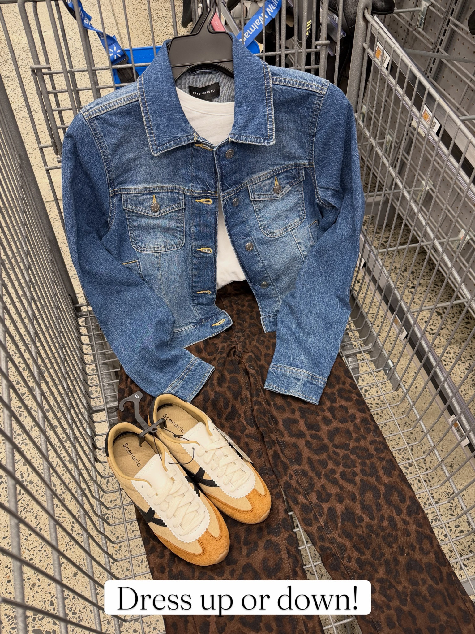 Walmart barrel jeans $25 fit true to size, dress them up or down! #walmartfashion