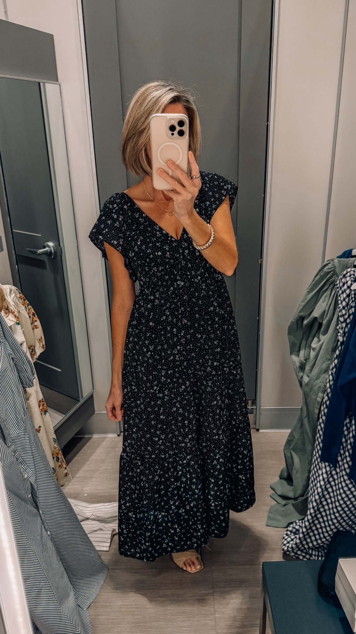 This one might have come home with me ☺️ A simple floral midi never goes out of style and I love the fit of this one. Wearing a small 

Wedding guest dress | Beach vacation dress | Easter dress | spring dress | Target dresses 

#LTKootd #LTKgrwm #LTKSeasonal