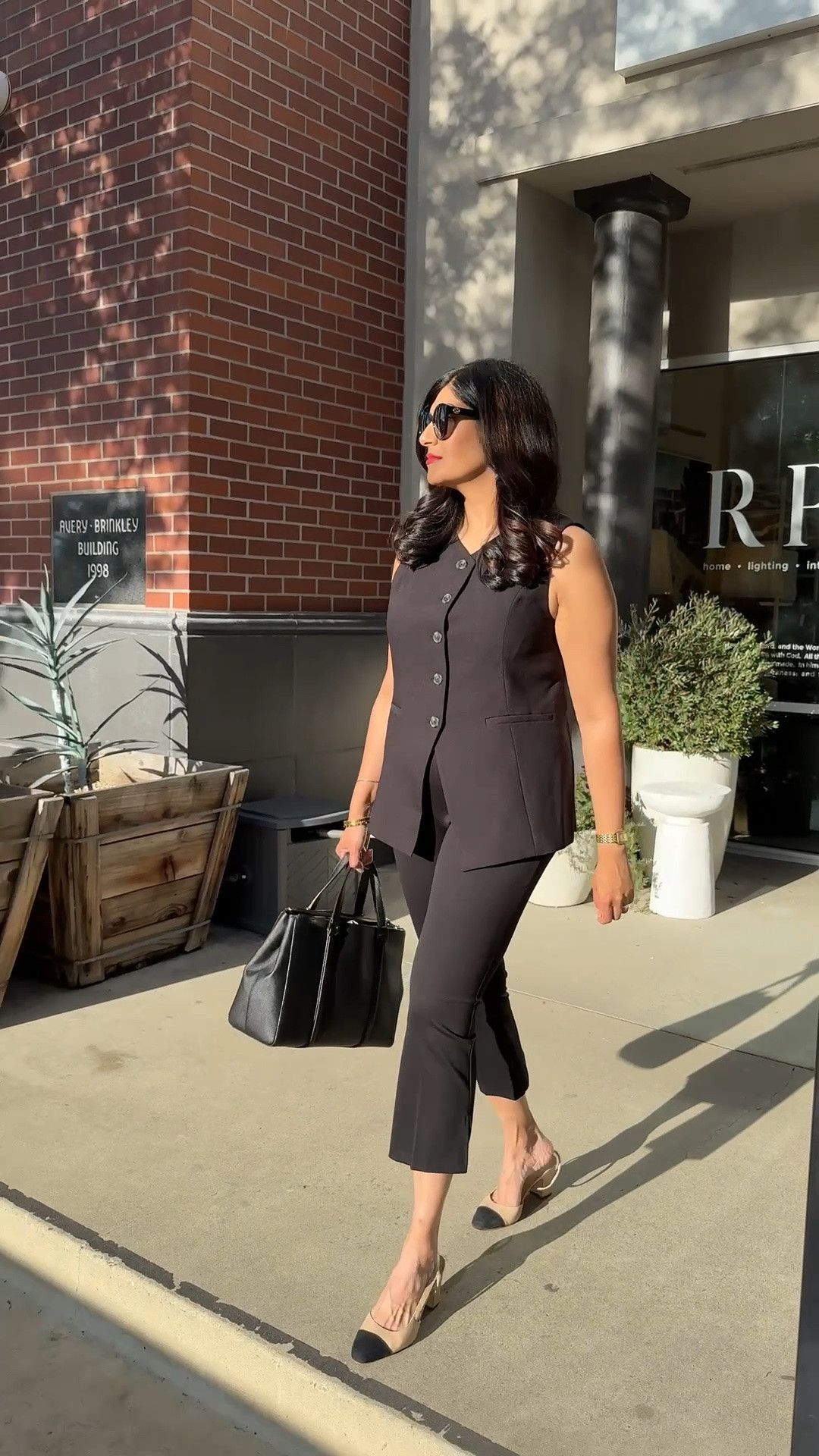 Headed to the office in these cropped flare pants (capris) paired with a vest. It’s giving tailored Parisian vibes.

Perfect for:
• office days 
• client meetings 
• presentations
• work dinners 
• conference 

#workwear #businesscasual #officeoutfit #conference #summeroutfit #capris

#LTKWorkwear #LTKootd #LTKSeasonal