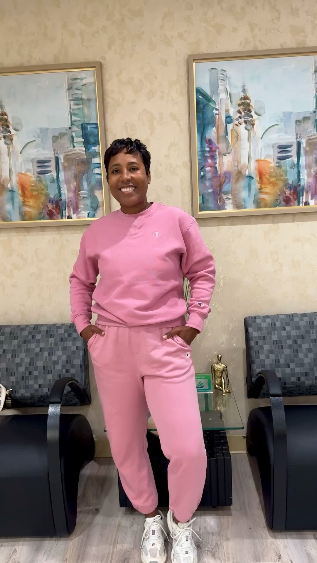 This pink matching set from Champion is cute and perfect for cozy season. 

Pink sweatsuit 
Pink sweatshirt 
Pink sweatpants
Cute loungewear 

#LTKSeasonal #LTKOver40