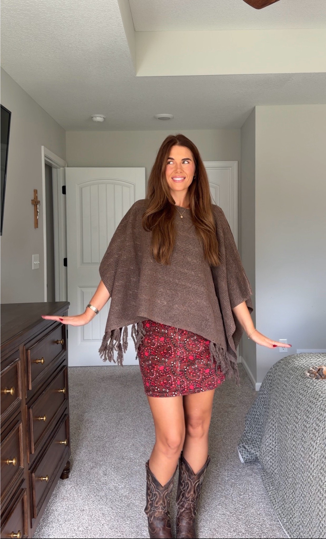 sized up 1 in poncho! size 4 in skirt