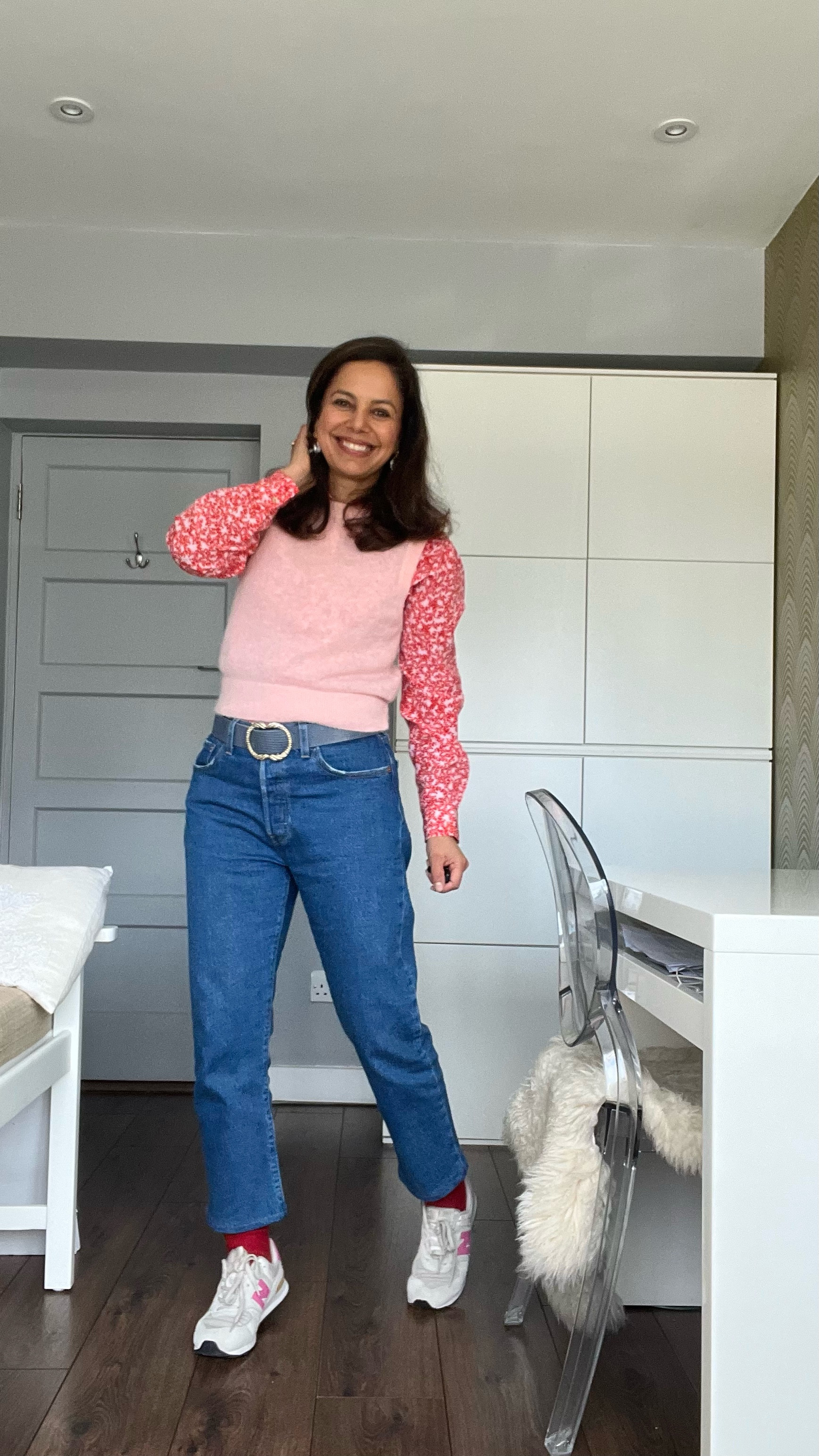Fit flop, belts, relaxed Sunday outfit,  petite fashion, straight leg jeans, cropped jeans,
spring outfit, spring style, casual outfits, knitted vest, over 50 styling tips, smart outfits

#LTKeurope #LTKspring #LTKover50style