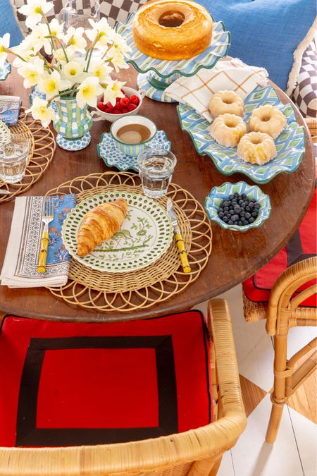 A color and pattern-filled start to the day! ❤️ #tabletop #tablescape #ceramics #mackenziechilds