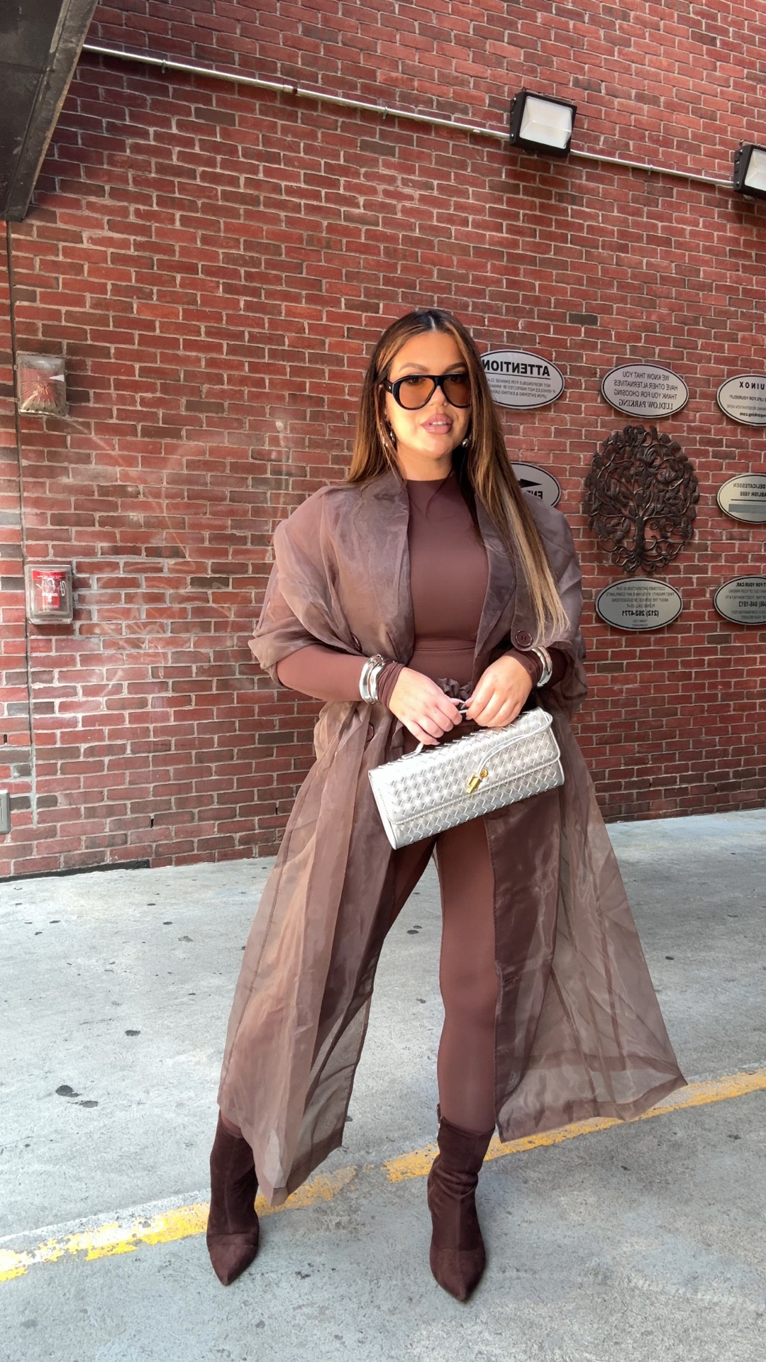 Fall Monochromatic Outfit with pops of Silver🩶🤎

Bodysuit: L (high stretch)
Leggings: L (high stretch)
Sheer Trench: XL (‘Tara sheer trench coat- mocha’ from FashionNova) also linked a few other jackets that would look cute with this base outfit!


———-

Fall Outfit with boots and a sheer trench coat! Perfect as an elevated daytime look, fall date night style, or worn dressed down as basics!

#LTKNYFW #LTKMidsize #LTKStyleTip