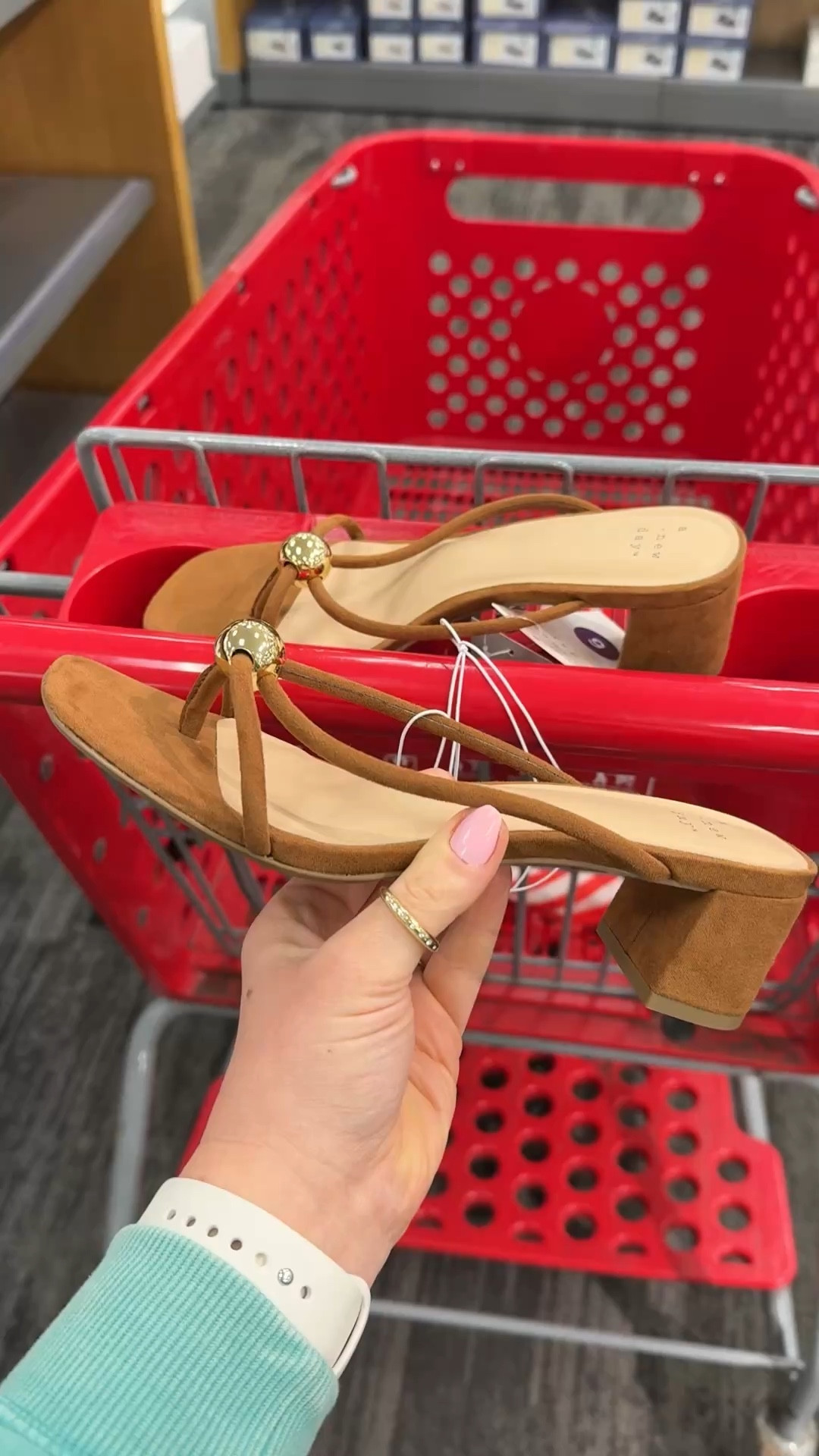 25% off new shoes 😍

#LTKSaleAlert #LTKSeasonal #LTKgrwm