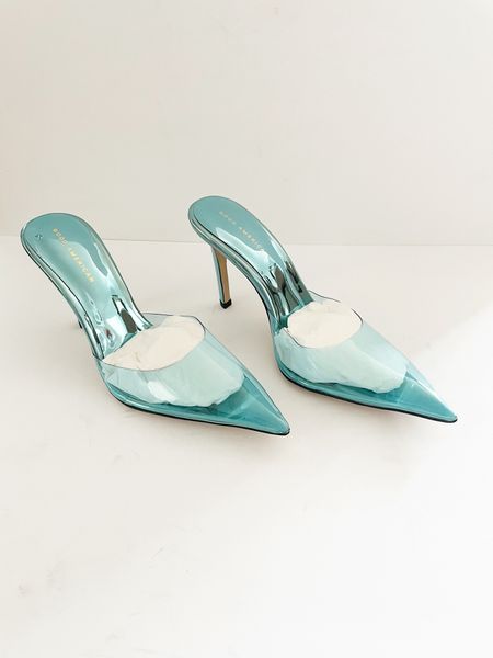 Blue heels, Good American, point toe heel, blue shoes, sale alert

#LTKsalealert #LTKwedding #LTKshoecrush