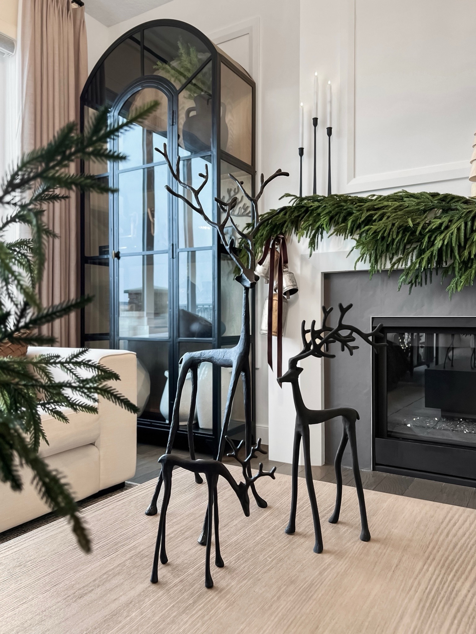 These reindeer are perfect for styling your coffee table, countertops or bookshelf! 🎄☺️

#LTKStyleTip #LTKSaleAlert #LTKHome