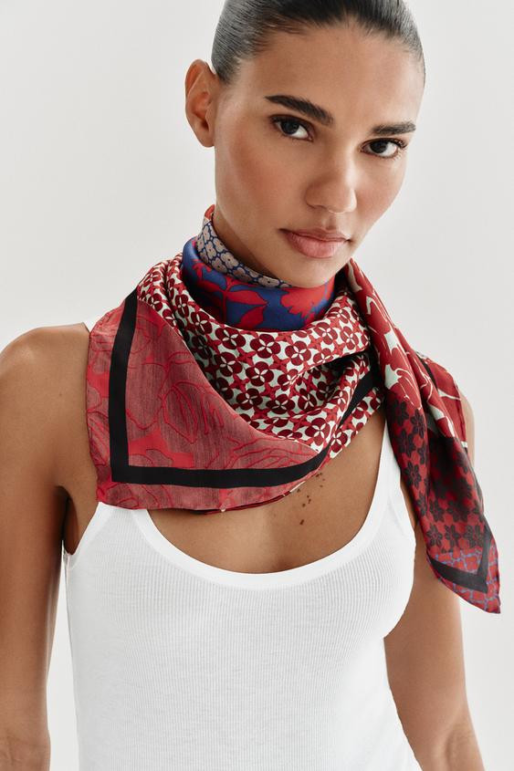 SATIN EFFECT FLORAL PRINT SCARF | Zara US