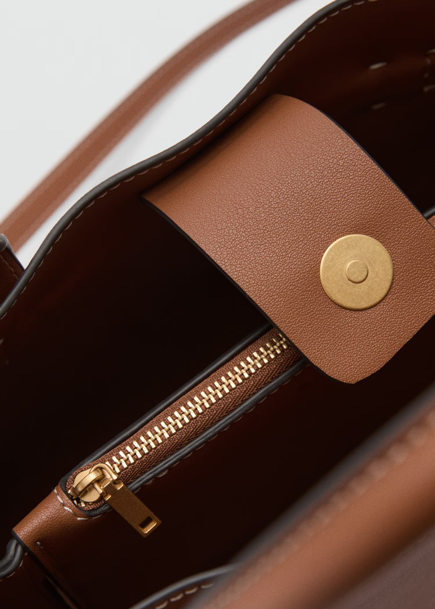 Shopper bag with padlock | MANGO (UK)