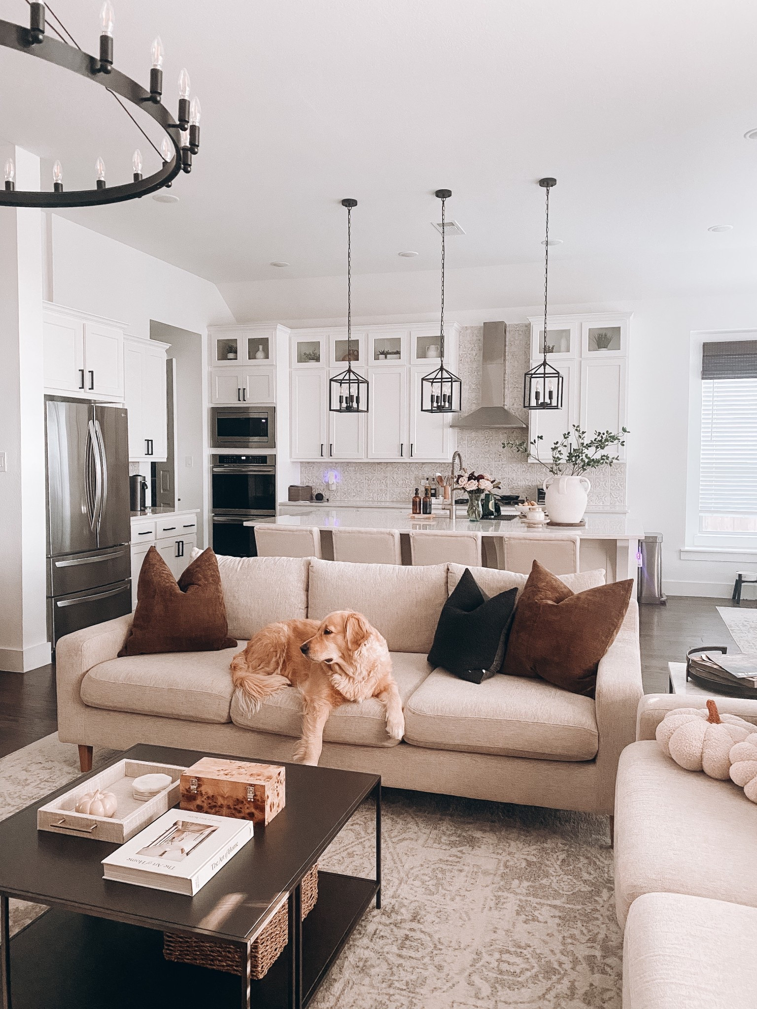 Throw pillows are size 24x24 and 18x18