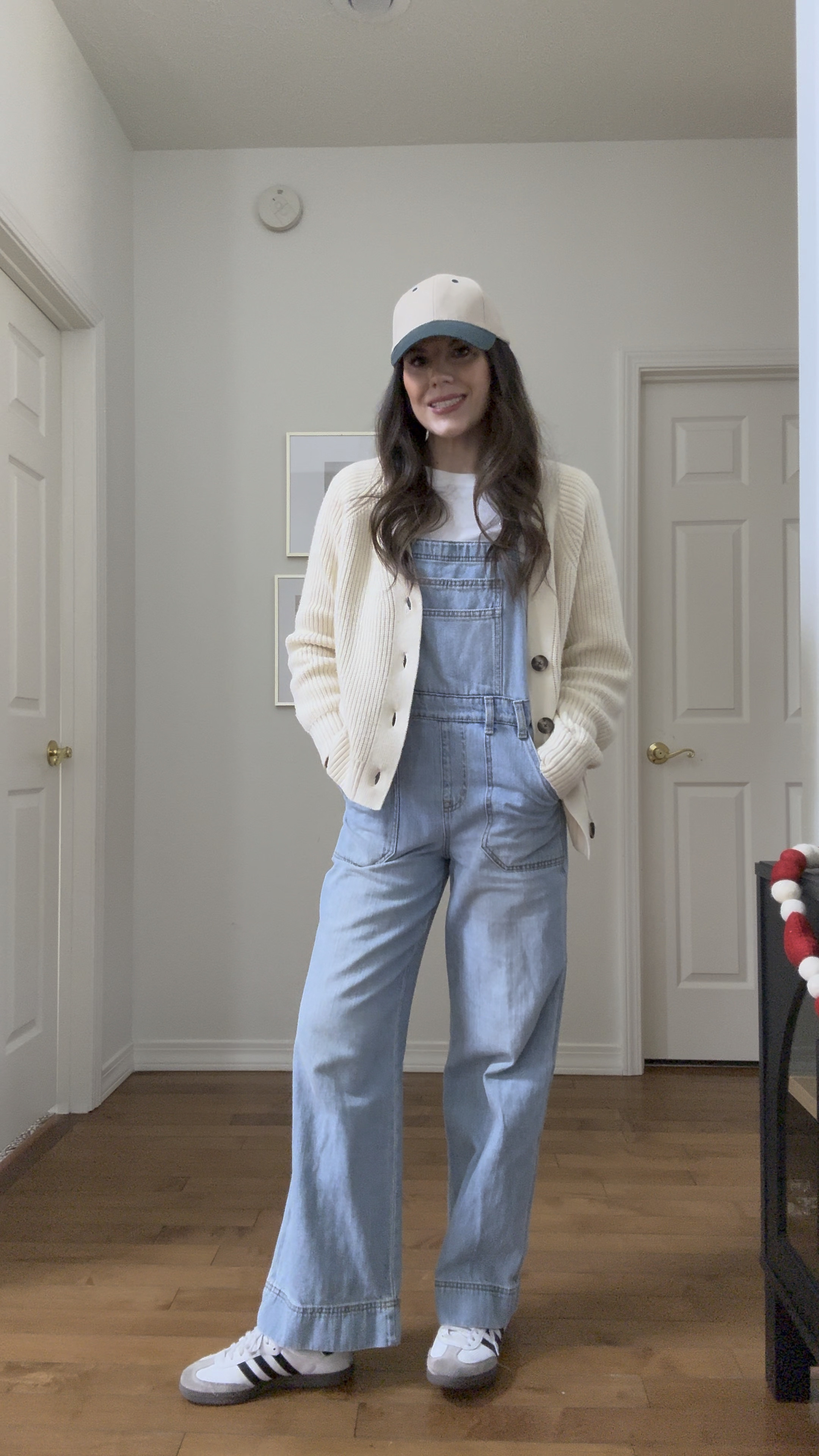 Cardigan is on sale for $20! 

#LTKFindsUnder50 #LTKOver40 #LTKWatchNow