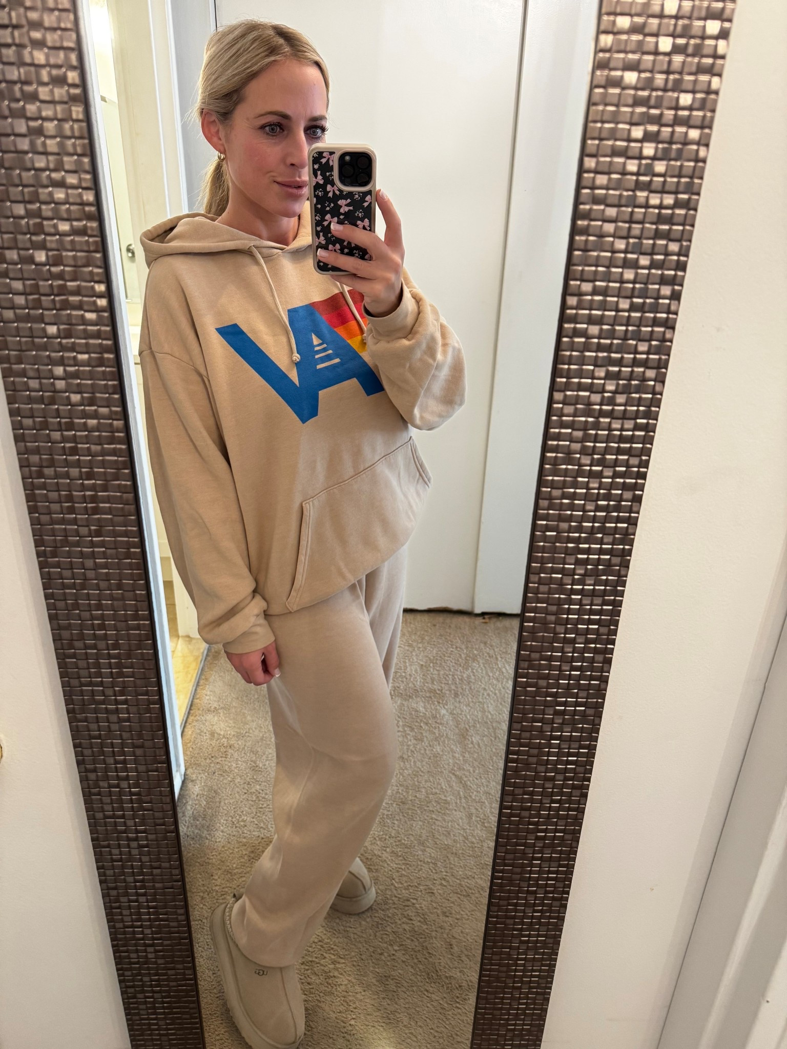 Aviator nation sweatsuit 



#LTKFindsUnder100 #LTKSeasonal #LTKMidsize