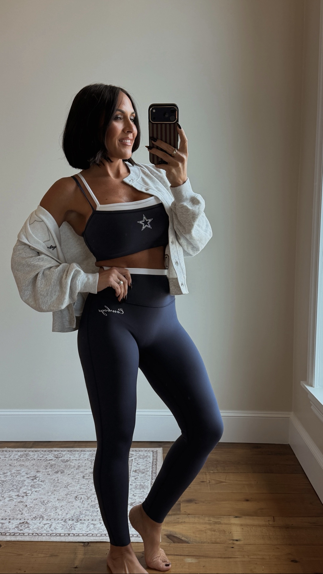 Sundays just got a whole lot cuter! 

In an xs in cardi, small in bra, xs in leggings