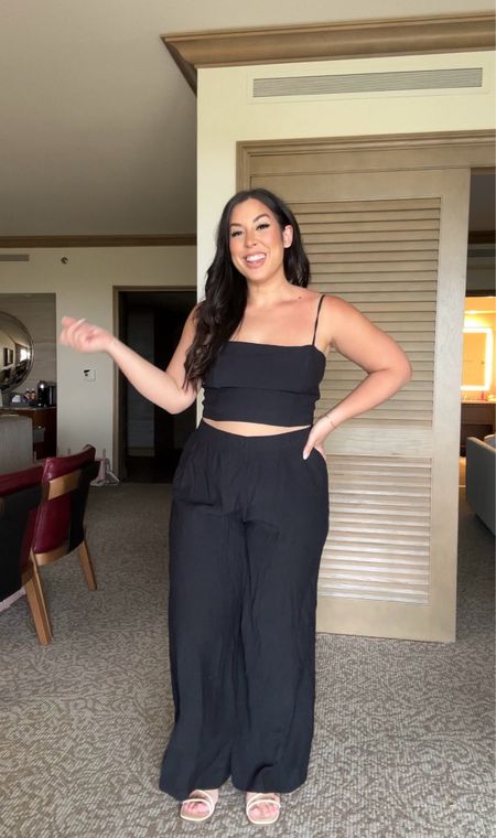 Size large two piece matching set from the Abercrombie crinkle collection! My midsize vacation outfit for our family trip to Scottsdale 🖤🌵☀️

#LTKstyletip #LTKmidsize #LTKtravel
