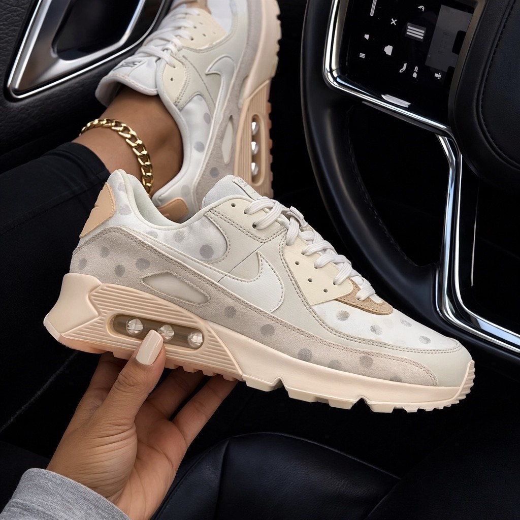 STOP SCROLLING.

If you love polka dots and sneakers, these might be the cutest Nike drop I’ve seen this season.

Spring trend ✔️
Neutral colors ✔️
Air Max comfort ✔️

Comment “SNEAKERS” and I’ll send you the link before they sell out.

#LTKmomlife #LTKSpringSale #LTKgrwm