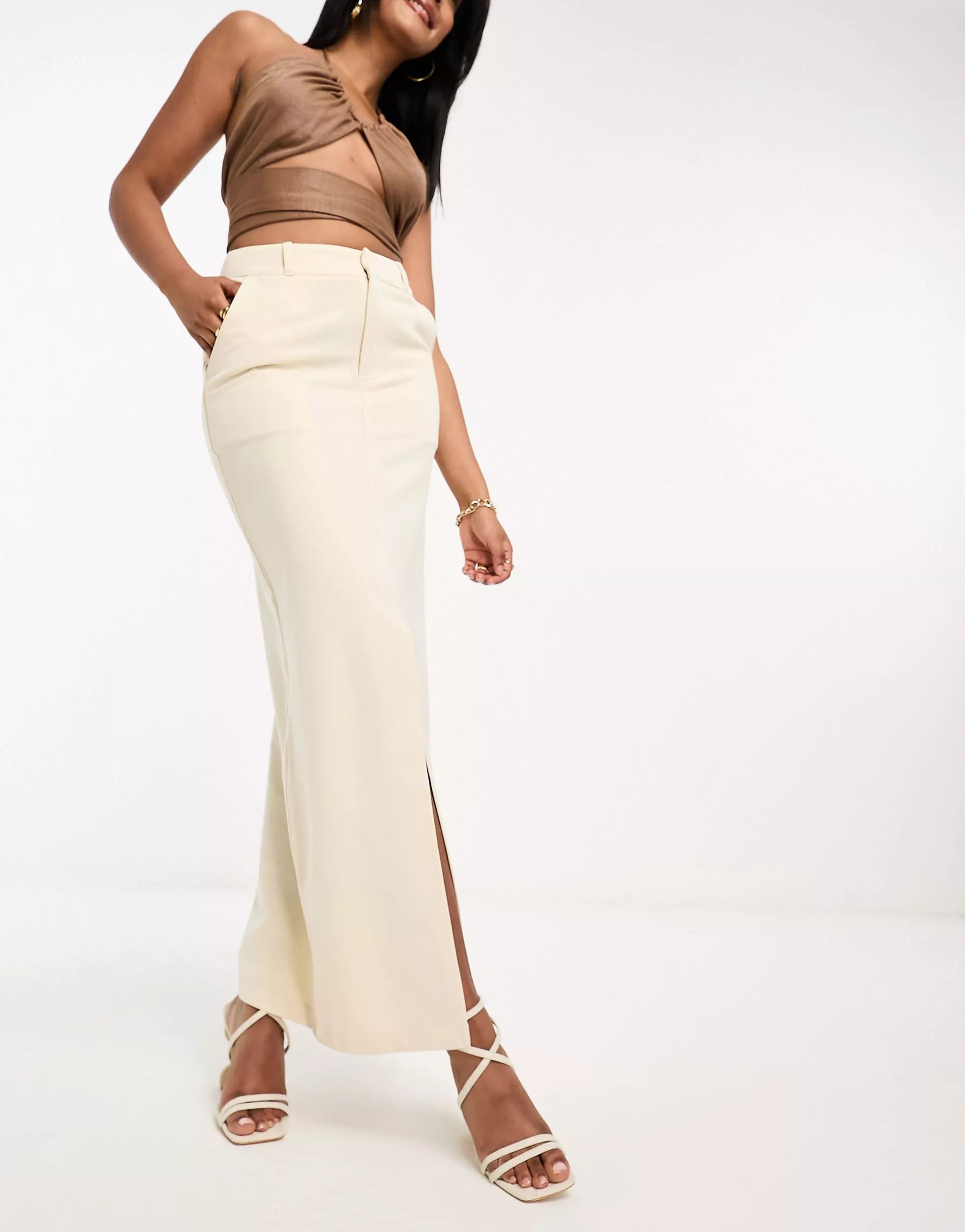 4th & Reckless maxi split front skirt in cream | ASOS (Global)