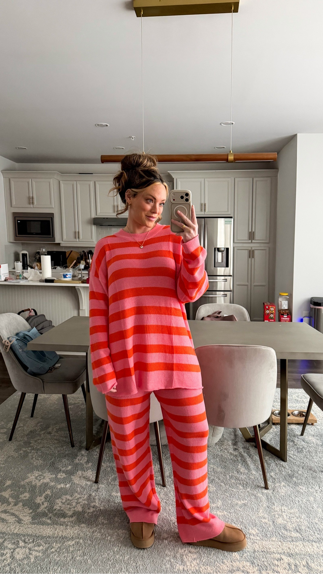 Loungewear I’ve been loving 🩷
Stripes are my favorite lately 


#LTKvlog #LTKMidsize #LTKmomlife