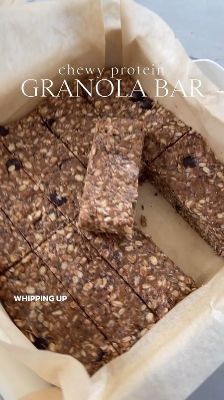 EATS \ Putting my healthy twist on an old classic snack👩🏻‍🍳 Chewy PROTEIN Granola Bars🤌🏻🤌🏻 

Kitchen
Cooking 

#LTKhome #LTKVideo