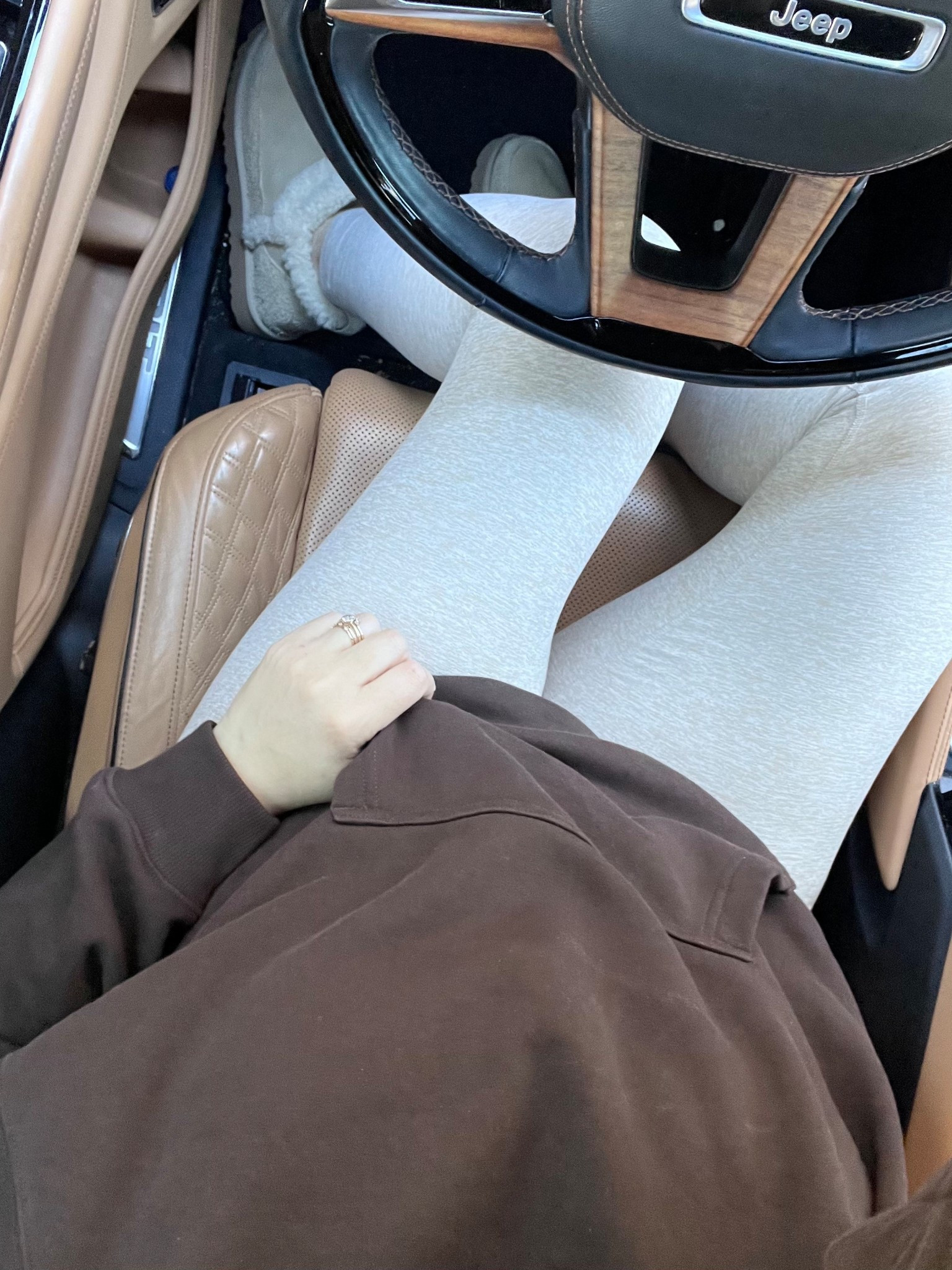 Errand outfit. These leggings are new and are so soft and comfortable. I want every color! Sz large with a comfy fit.

#LTKootd #LTKmomlife #LTKMidsize