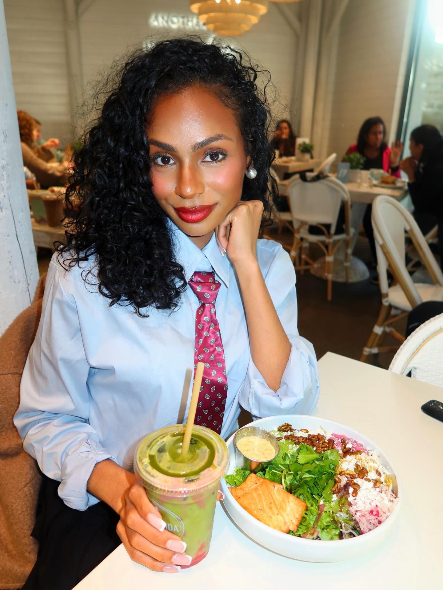 This lunch look is giving effortless sophistication with a feminine edge. I styled a crisp blue button-down with a tie for that structured, elevated feel, paired with a black mini skirt to keep it flirty, confident, and perfectly balanced.

It’s that mix of tailored and soft that always hits:
	•	The button-down + tie adds a touch of boss energy
	•	The mini skirt brings in that feminine, legs-for-days moment
	•	Clean lines, minimal effort, maximum impact

I love a look that can take me from a casual lunch to content creation or even a quick meeting—versatile, put-together, and still very much that girl.

Perfect for:
	•	Lunch dates
	•	Daytime events
	•	Casual meetings
	•	City strolls with a polished vibe

This outfit is all about owning your presence—structured, confident, and still soft where it counts 💋

Follow for more outfit inspo that blends classic pieces with bold feminine energy ✨

{ Akira clothing, Akira, Akira fashion, shop Akira, outfit of the day, outfit of the night, outfit of the day black girls, outfit of the week, outfit of today, 9 to 5 outfits, 9 to 5 outfit ideas, 9 to 5 outfit inspiration, 9 to 5 outfit inspo, 9 to 5 outfits women, button down shirts women, button down shirt outfit, fashion blogger, fashion influencer }

#LTKfoodie #LTKTall #LTKPetite