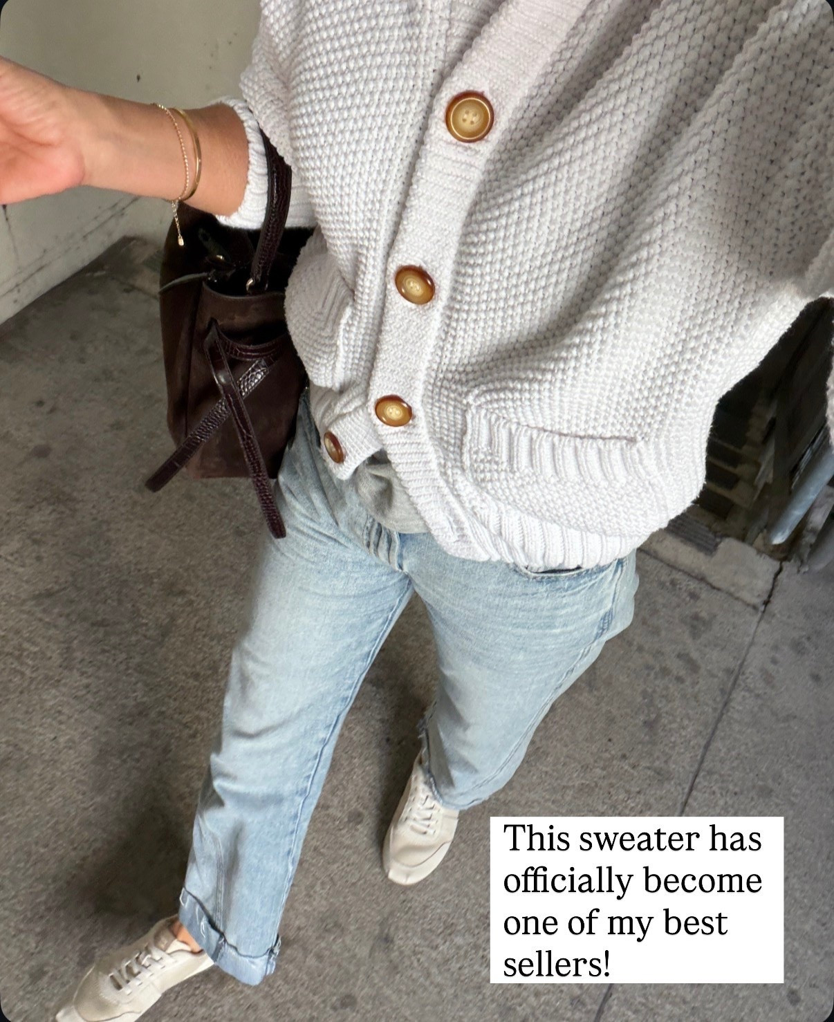 A favorite sweater, wring a small here, I have XS too, love it, just a little shorter. 
-jeans on MAJOR SALE I sized down one size

#LTKootd