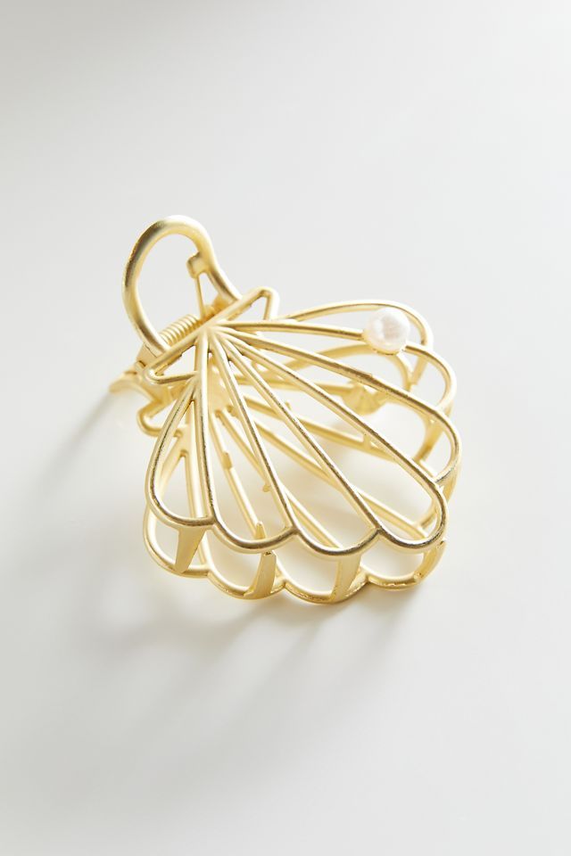 Shell Metal Claw Clip | Urban Outfitters (US and RoW)