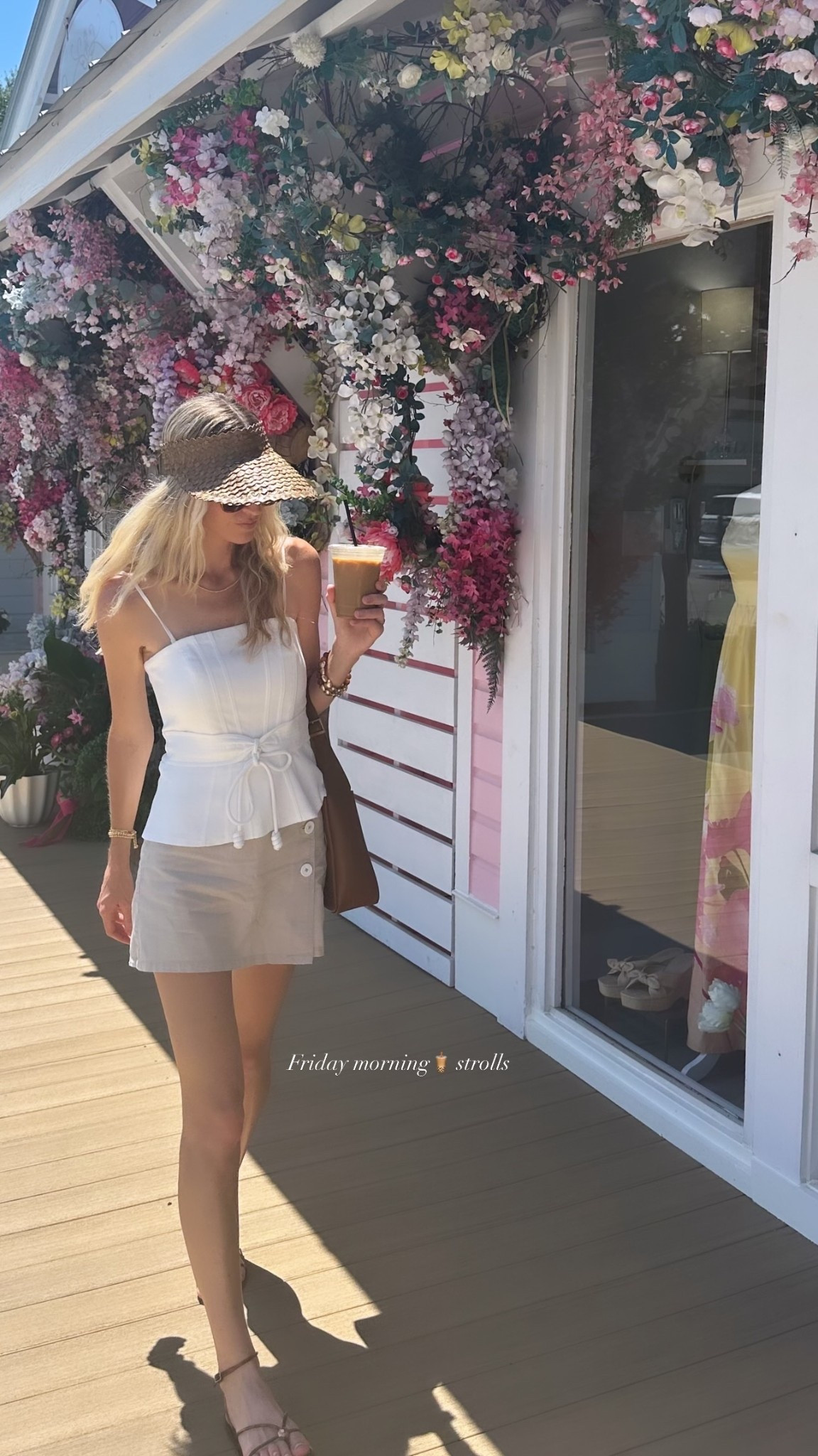 Friday morning🧋 strolls
@lillap

#LTKdayinmylife #LTKootd #LTKmorningroutine