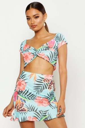 Tropical Print Twist Top & Ruffle Skirt Co-Ord | Boohoo.com (US & CA)