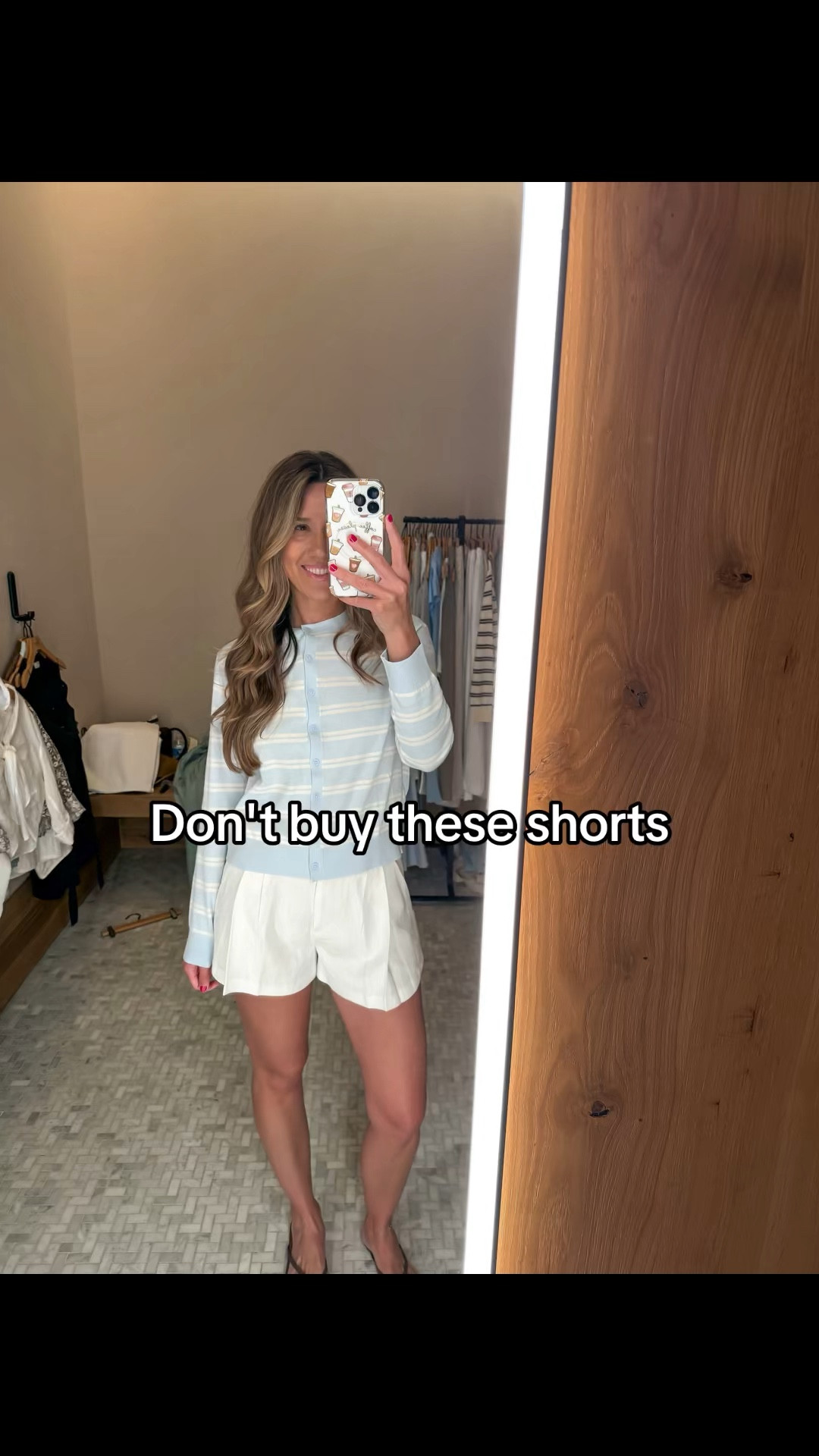@Aritzia cardigan (med) is perfect with the lodge shorts (small) 