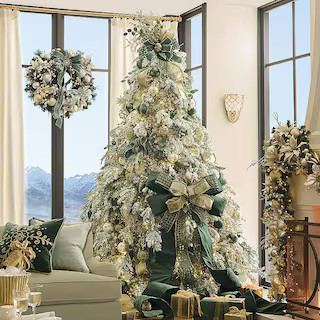 Emerald Envy Tree Set | Frontgate
