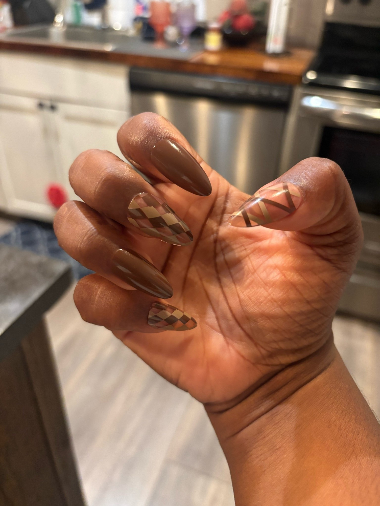 I love my press on nails 💅🏽

#LTKBeauty #LTKPlusSize #LTKOver40